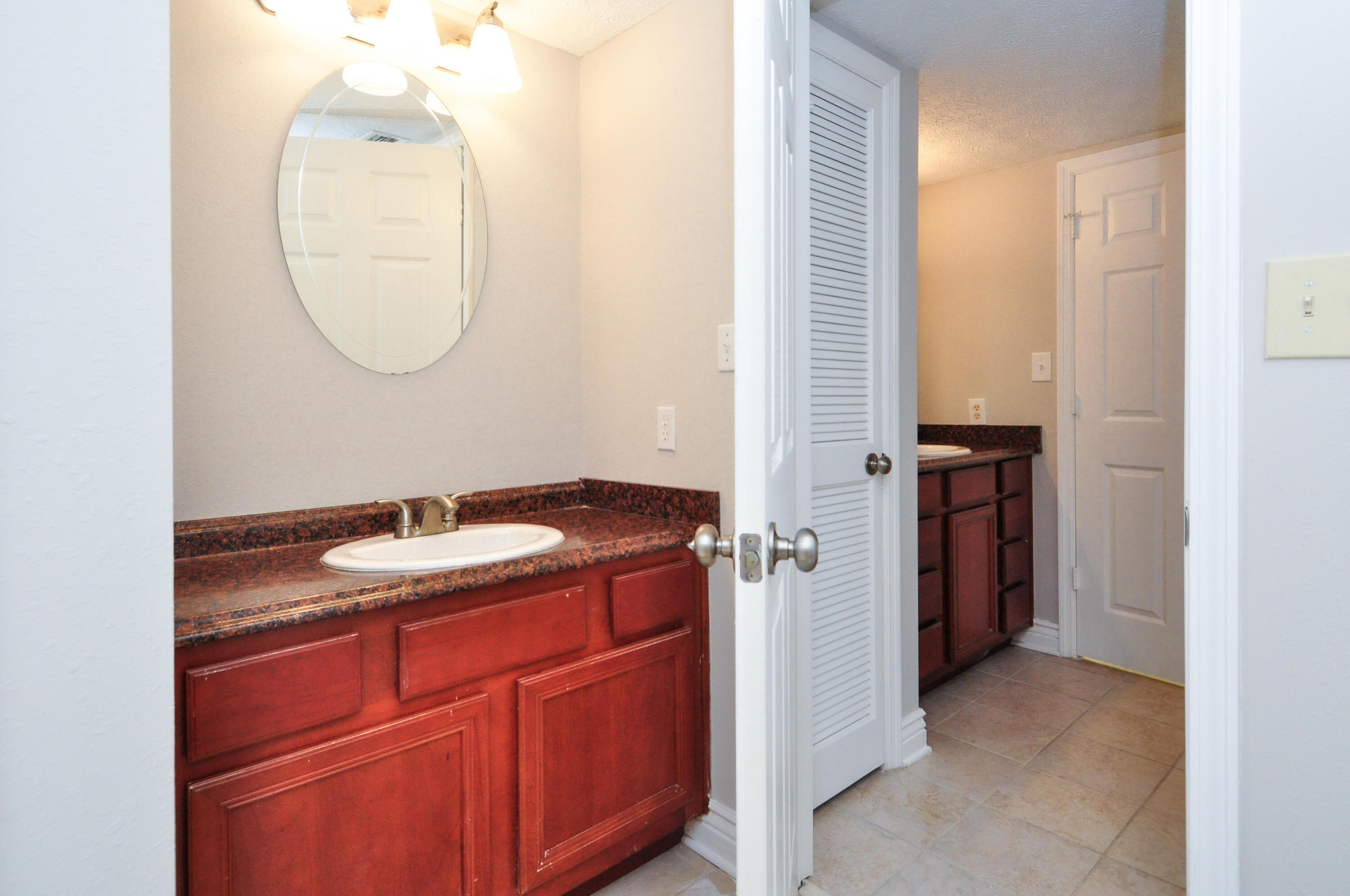 SEACHASE CONDO - Residential