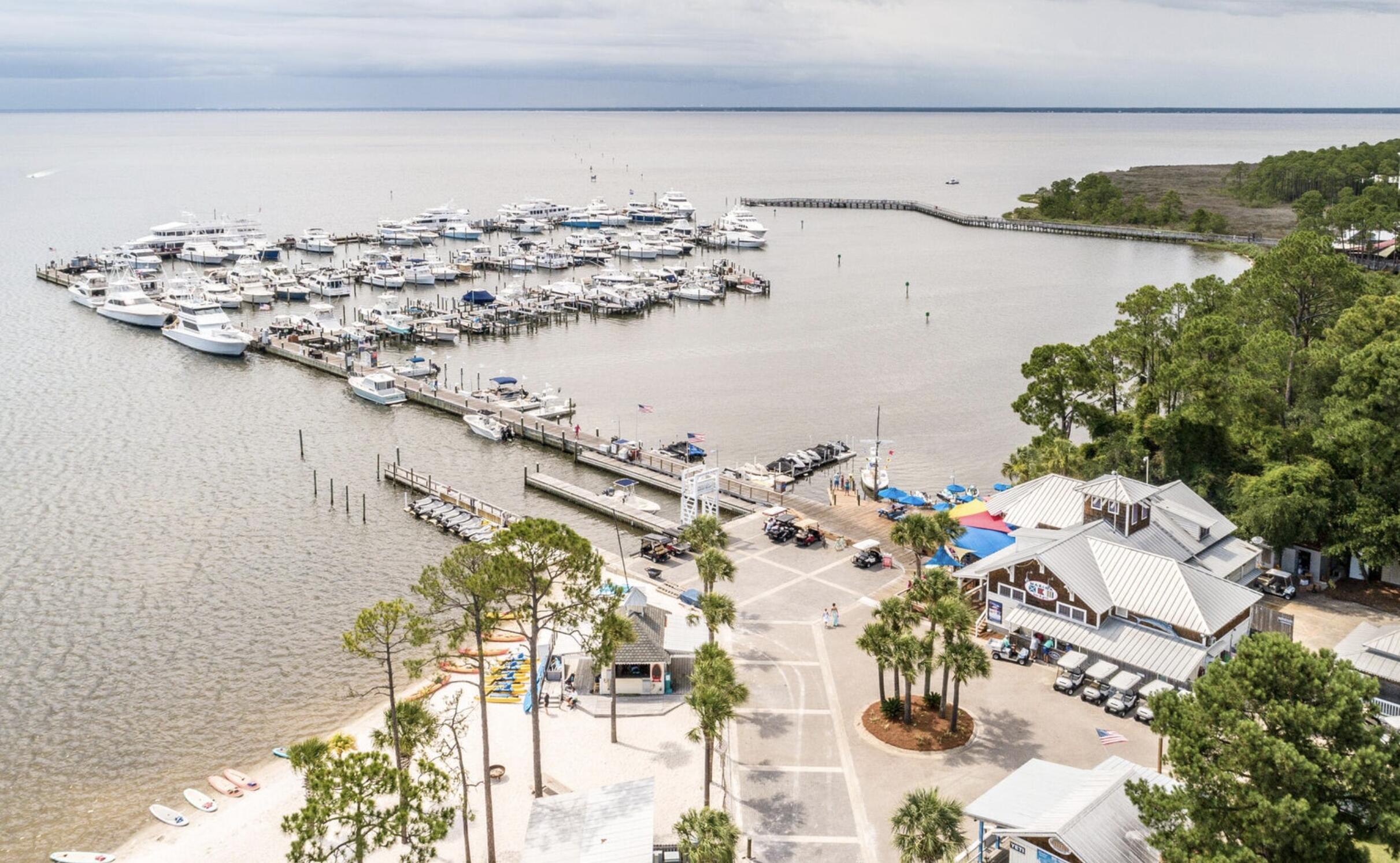 BAYSIDE CONDO SANDESTIN - Residential