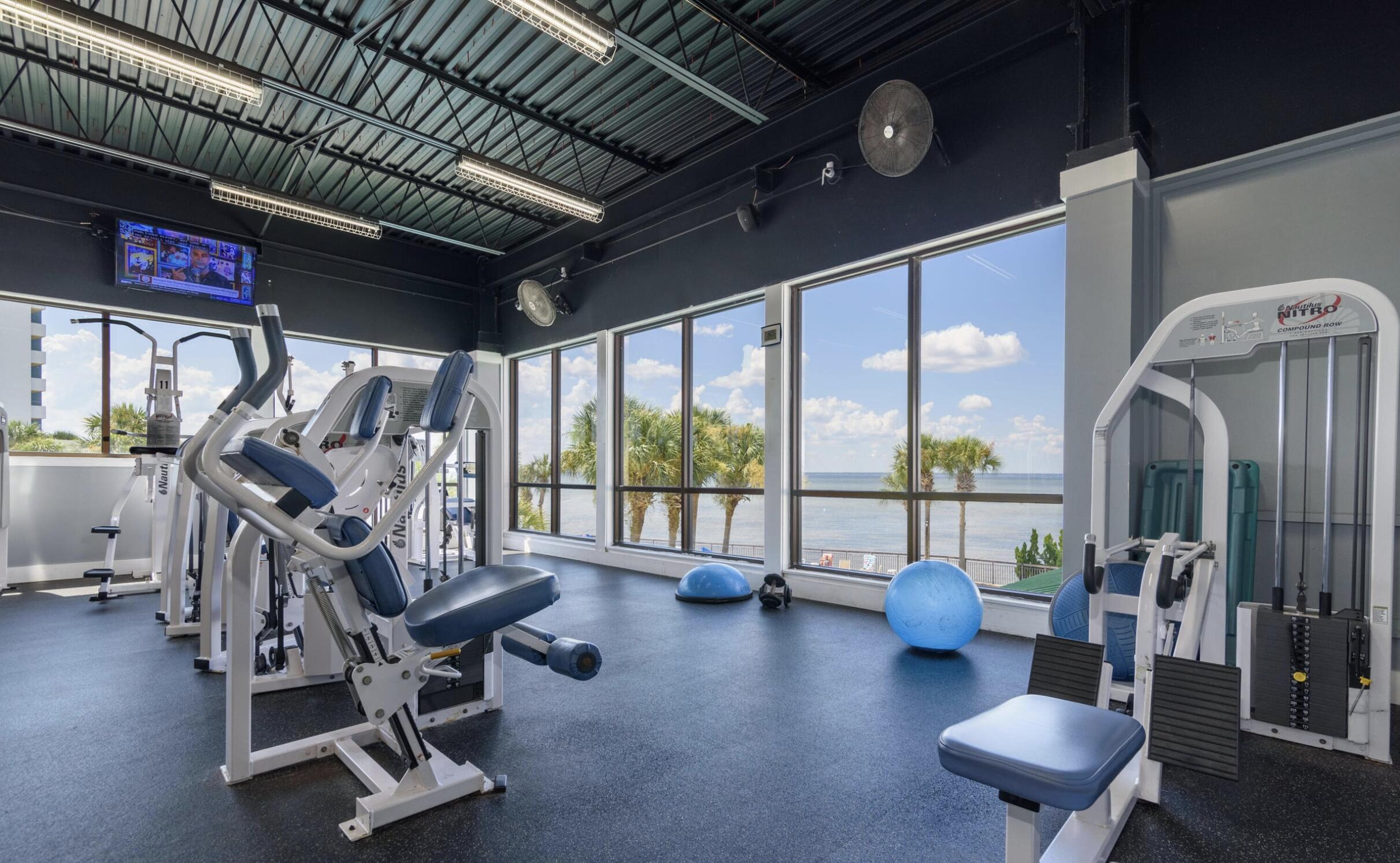 BAYSIDE CONDO SANDESTIN - Residential