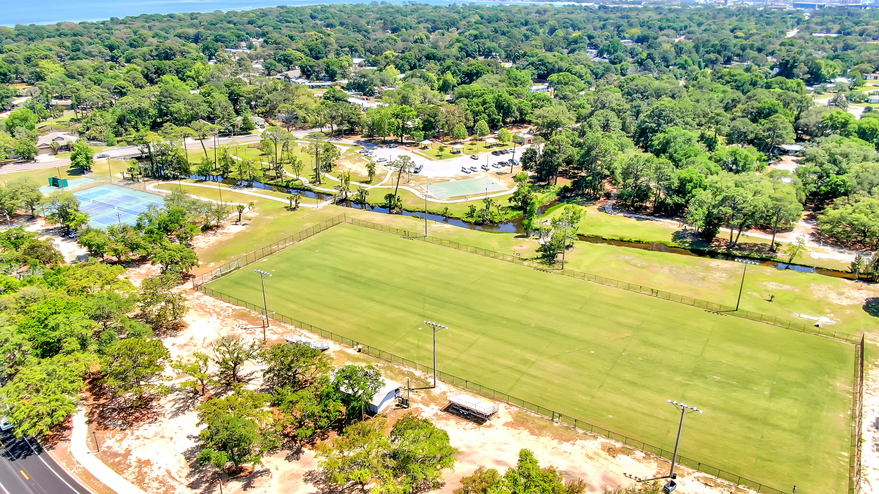 ELLIOTTS POINT 7TH ADDN - Residential