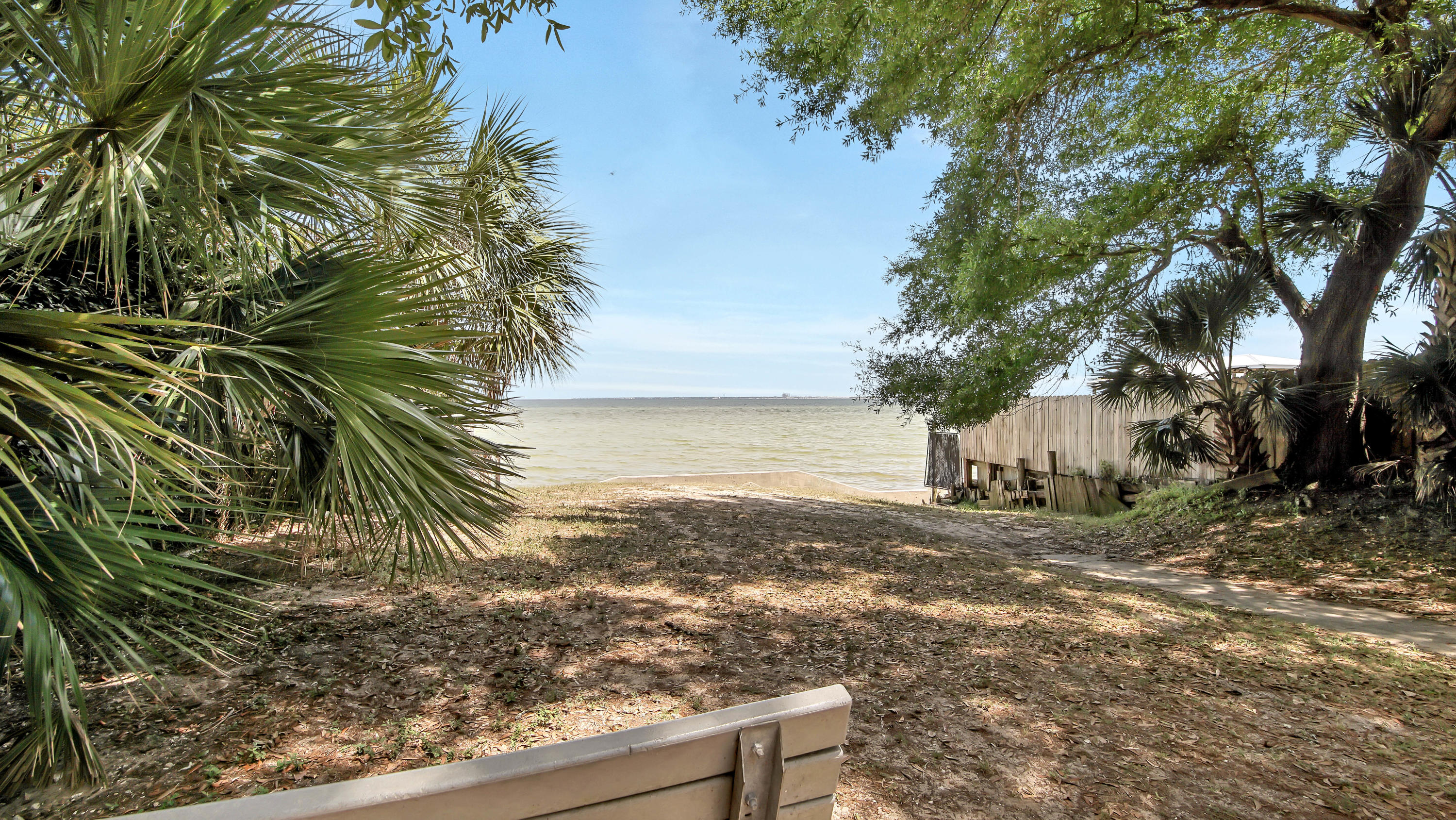 ELLIOTTS POINT 7TH ADDN - Residential