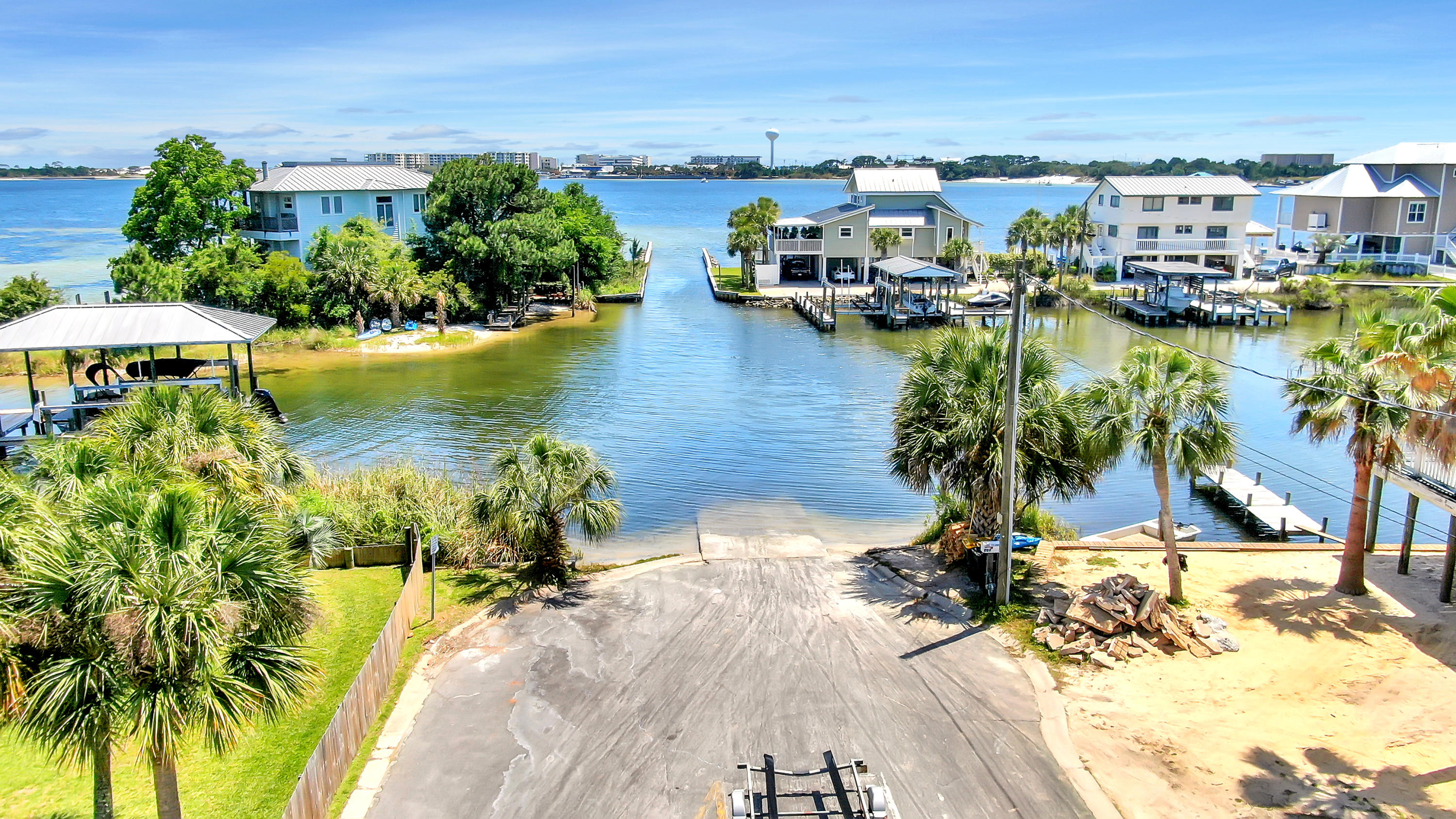 ELLIOTTS POINT 7TH ADDN - Residential