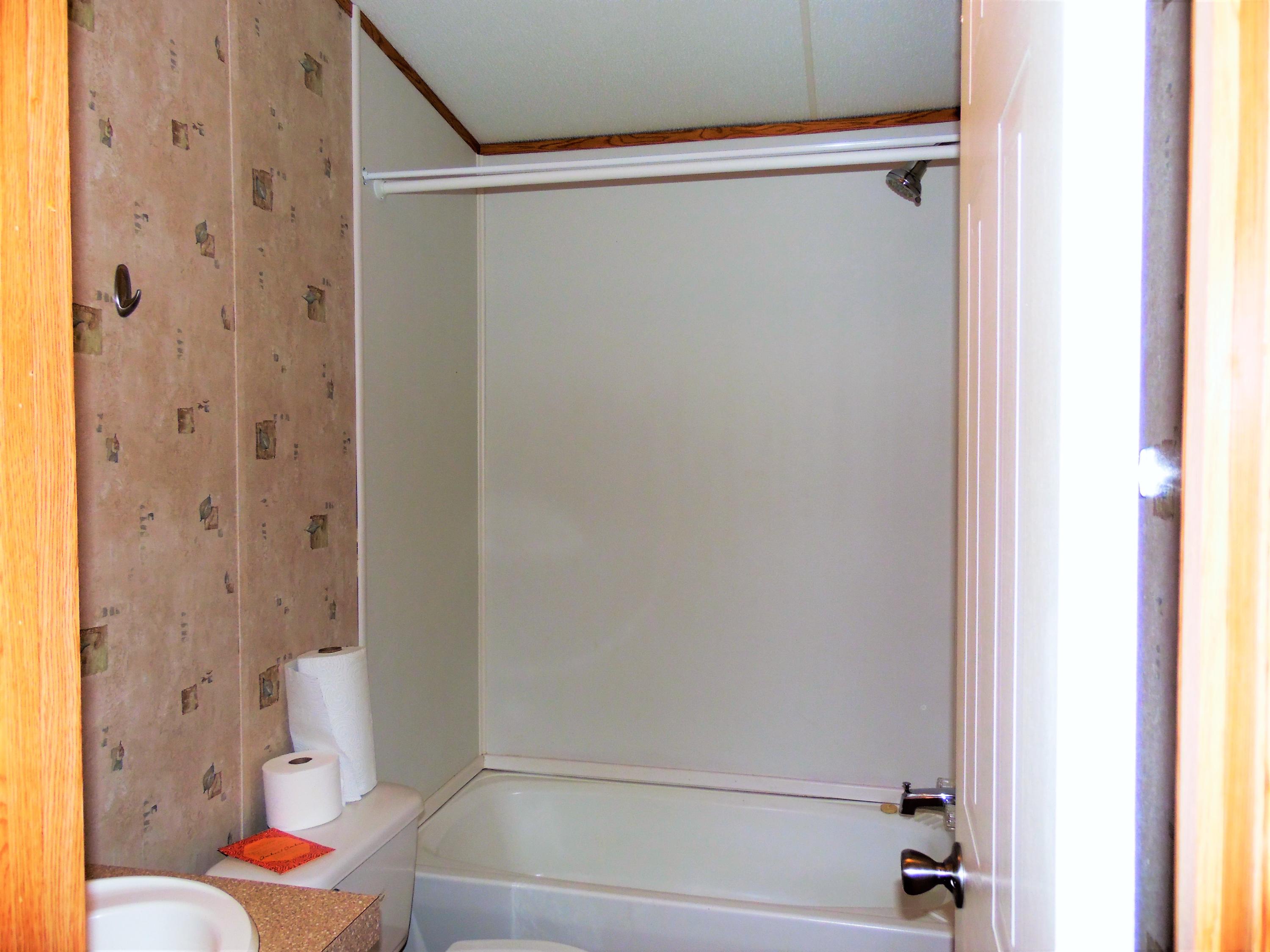 OAKWOOD HILLS UNIT 5 - Residential