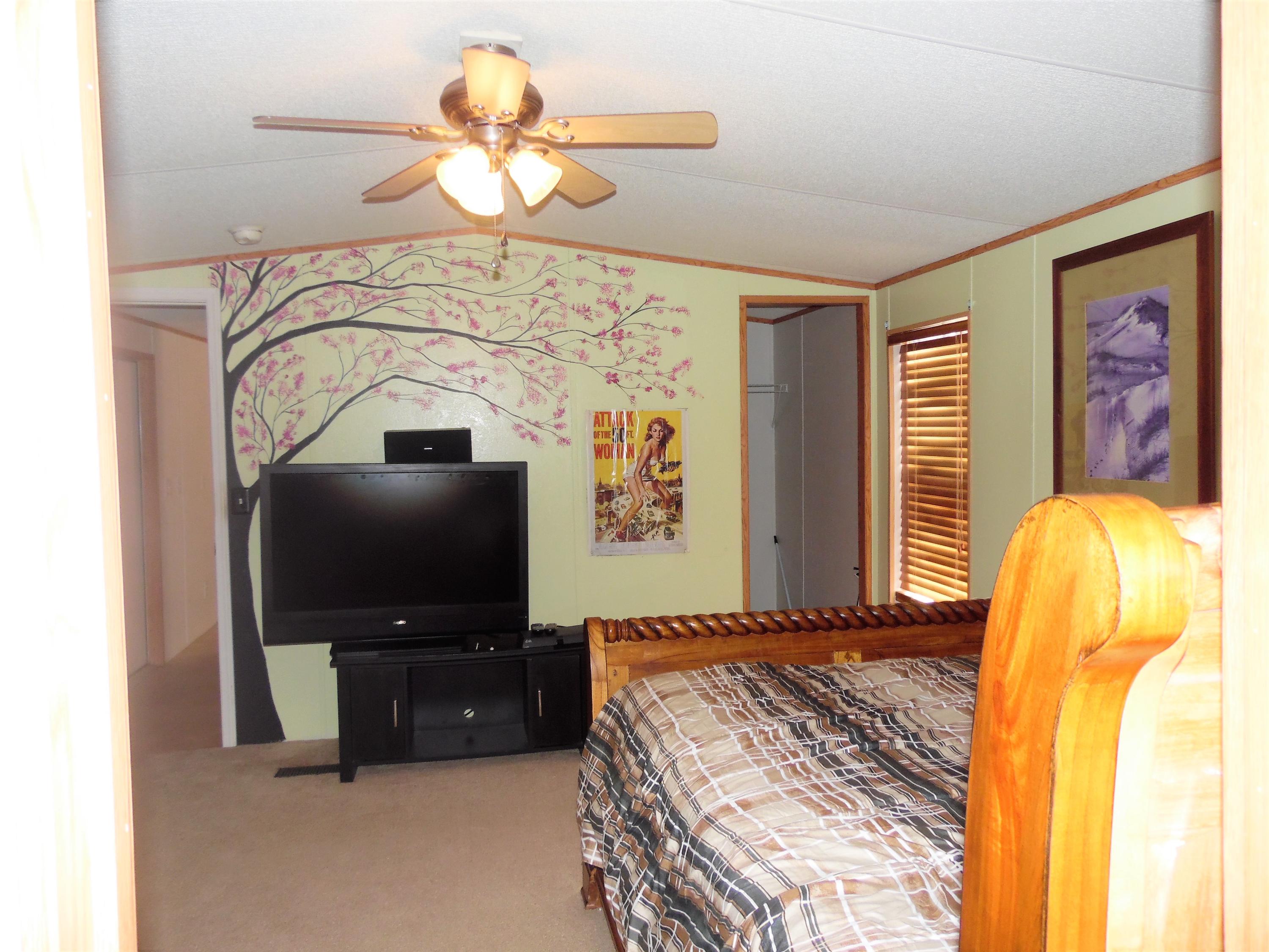 OAKWOOD HILLS UNIT 5 - Residential