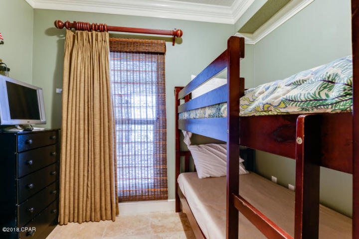 MAJESTIC BEACH TOWERS I - Residential