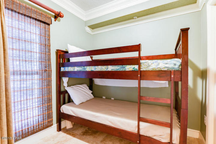 MAJESTIC BEACH TOWERS I - Residential