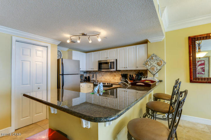 MAJESTIC BEACH TOWERS I - Residential