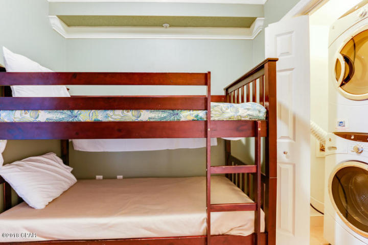 MAJESTIC BEACH TOWERS I - Residential