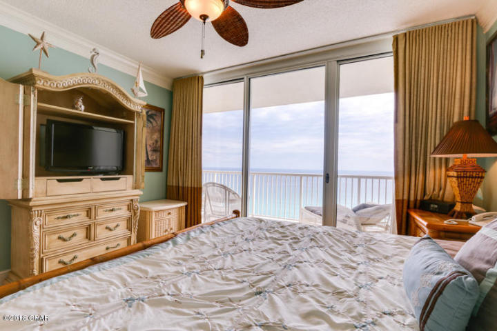 MAJESTIC BEACH TOWERS I - Residential