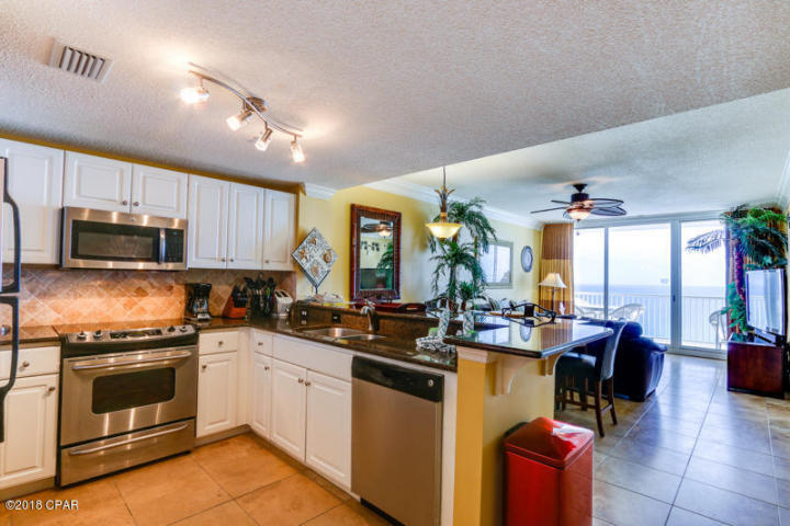 MAJESTIC BEACH TOWERS I - Residential