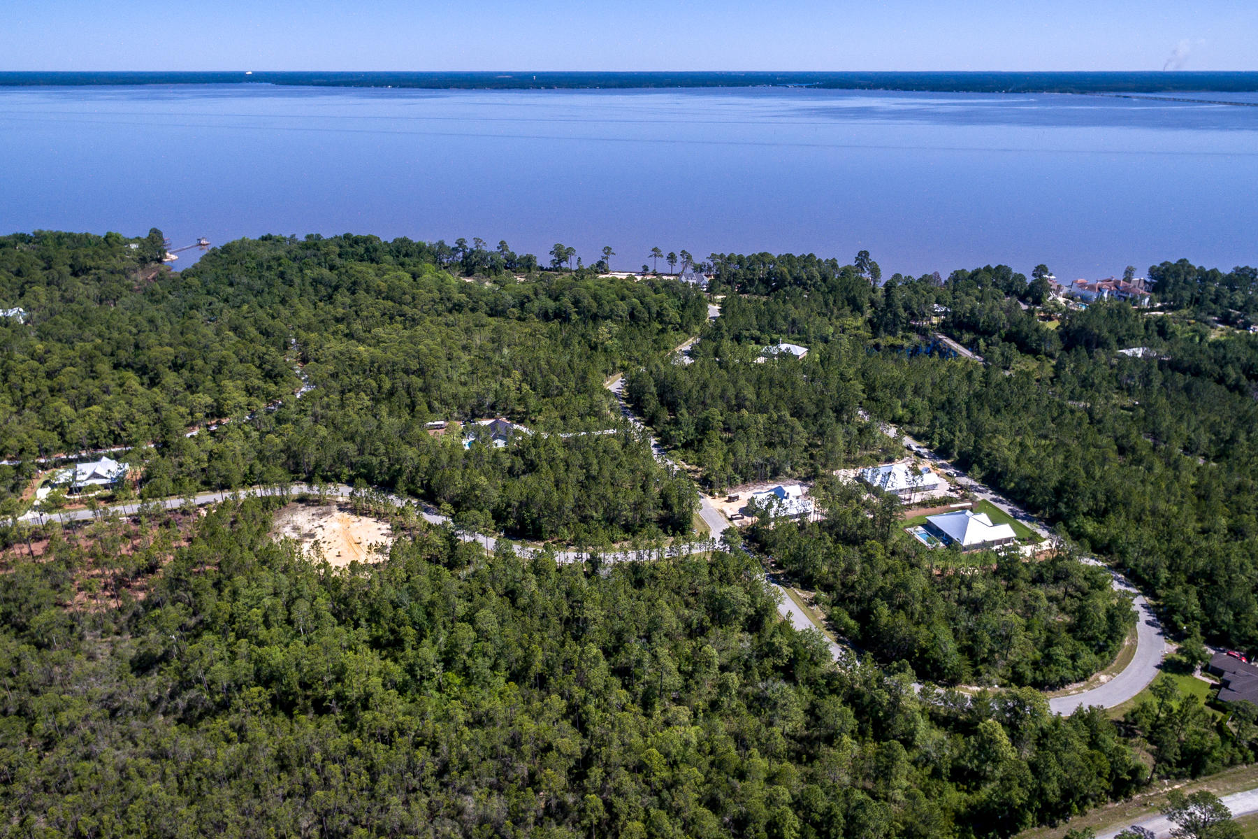 SECLUSION BAY - Land