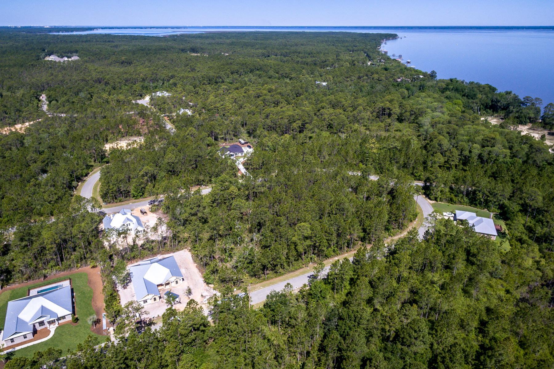 SECLUSION BAY - Land