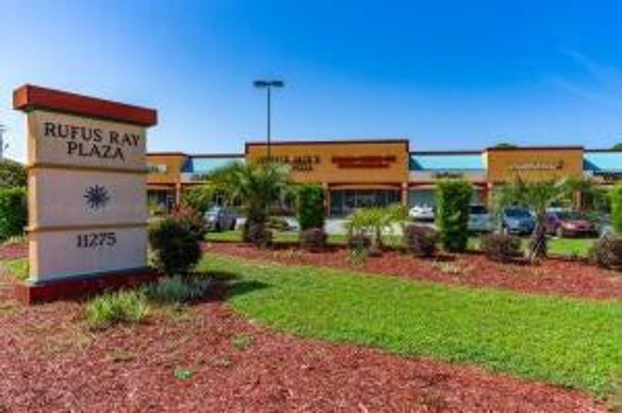 Retail space at Rufus Ray Plaza on Emerald Coast Pkwy just west of Silver Sands Outlet Mall, great visibility, high traffic count,