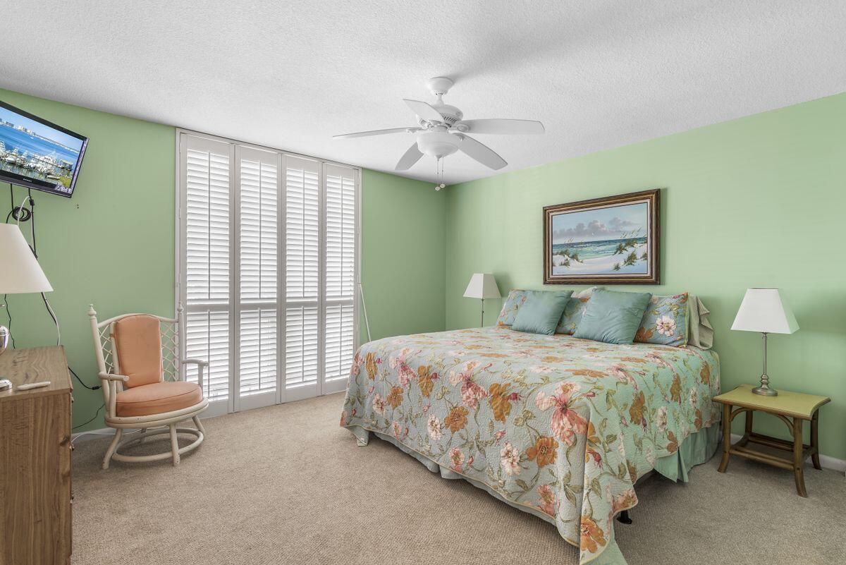 SHORELINE TOWERS 2 - Residential