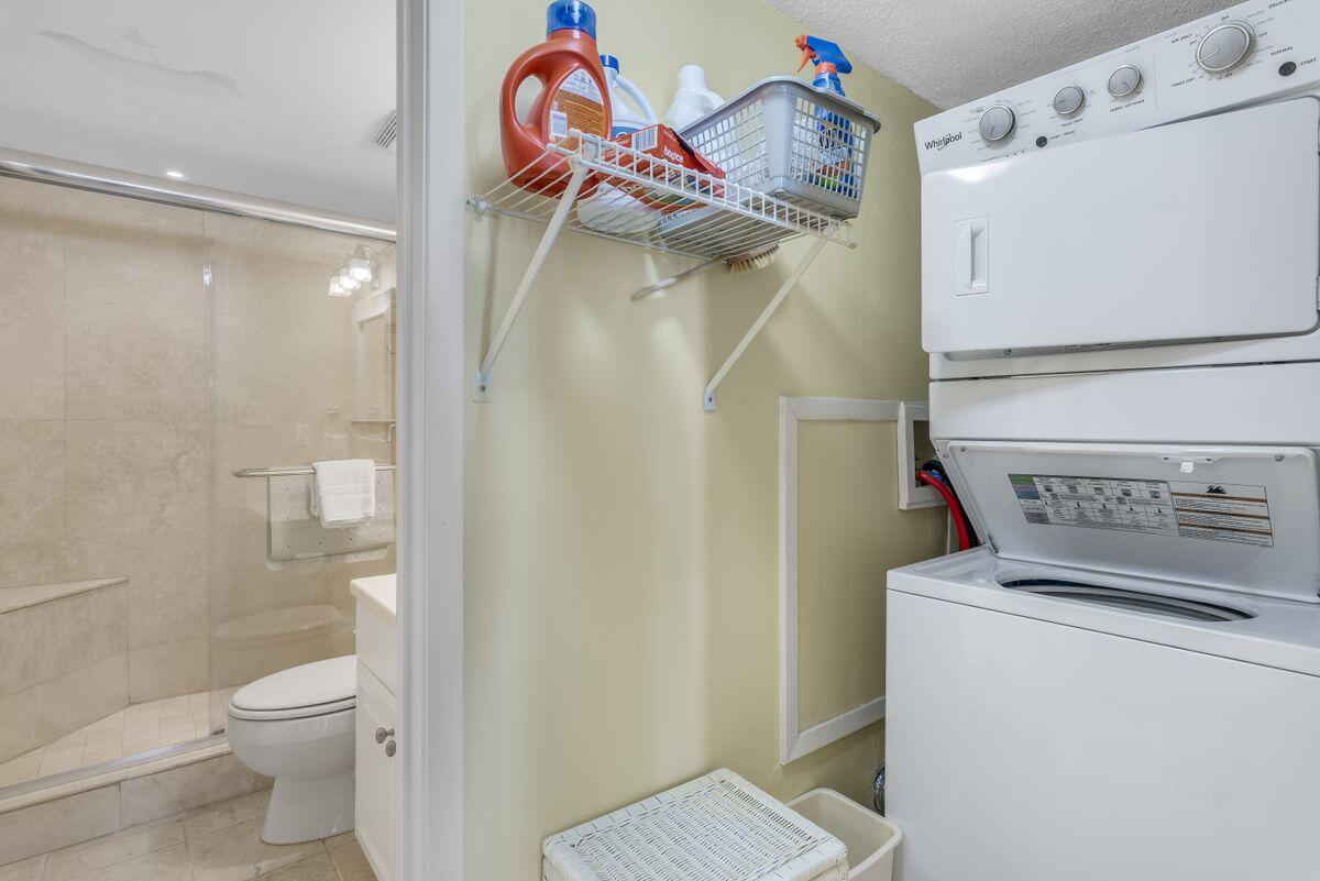 SHORELINE TOWERS 2 - Residential