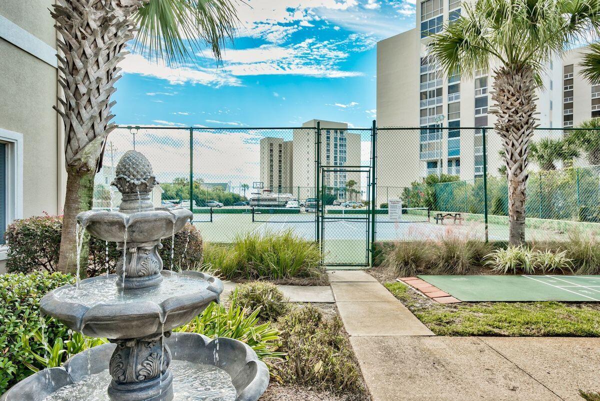 SHORELINE TOWERS 2 - Residential