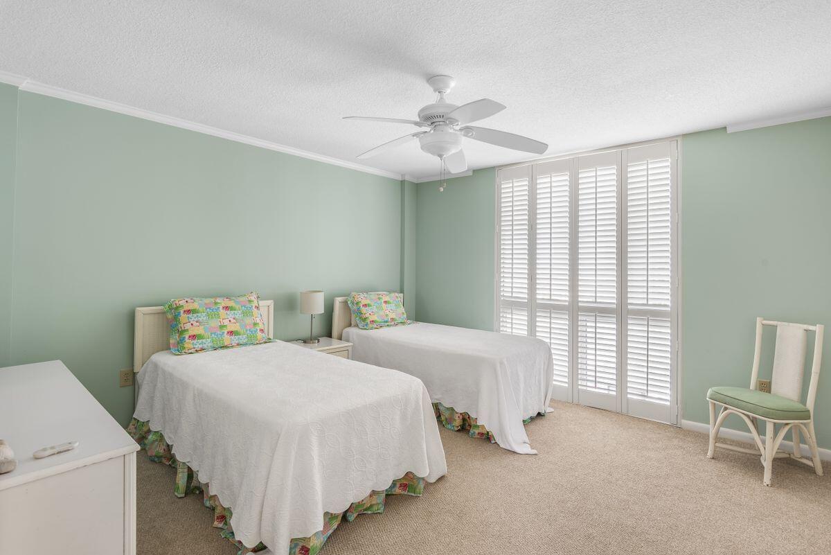 SHORELINE TOWERS 2 - Residential