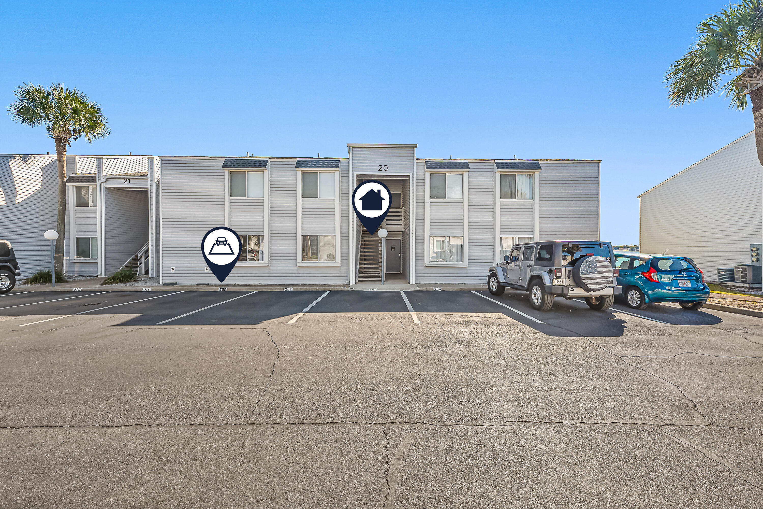 FINISTERRA CONDO - Residential