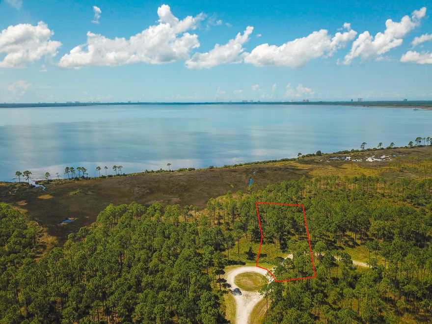 Entered for Comp Purposes Only! This is the perfect opportunity to build your dream home! Rivercamps is a quaint neighborhood nestled between the Intracoastal Waterway, Crooked Creek and West Bay. This gated community has so much to offer. Linked by extensive trails and boardwalks, the RiverCamps community offers outstanding amenities such as the RiverHouse swimming pool, grill and pavilion, fitness center and a boat ramp on the Intracoastal that leads to the Gulf of Mexico.