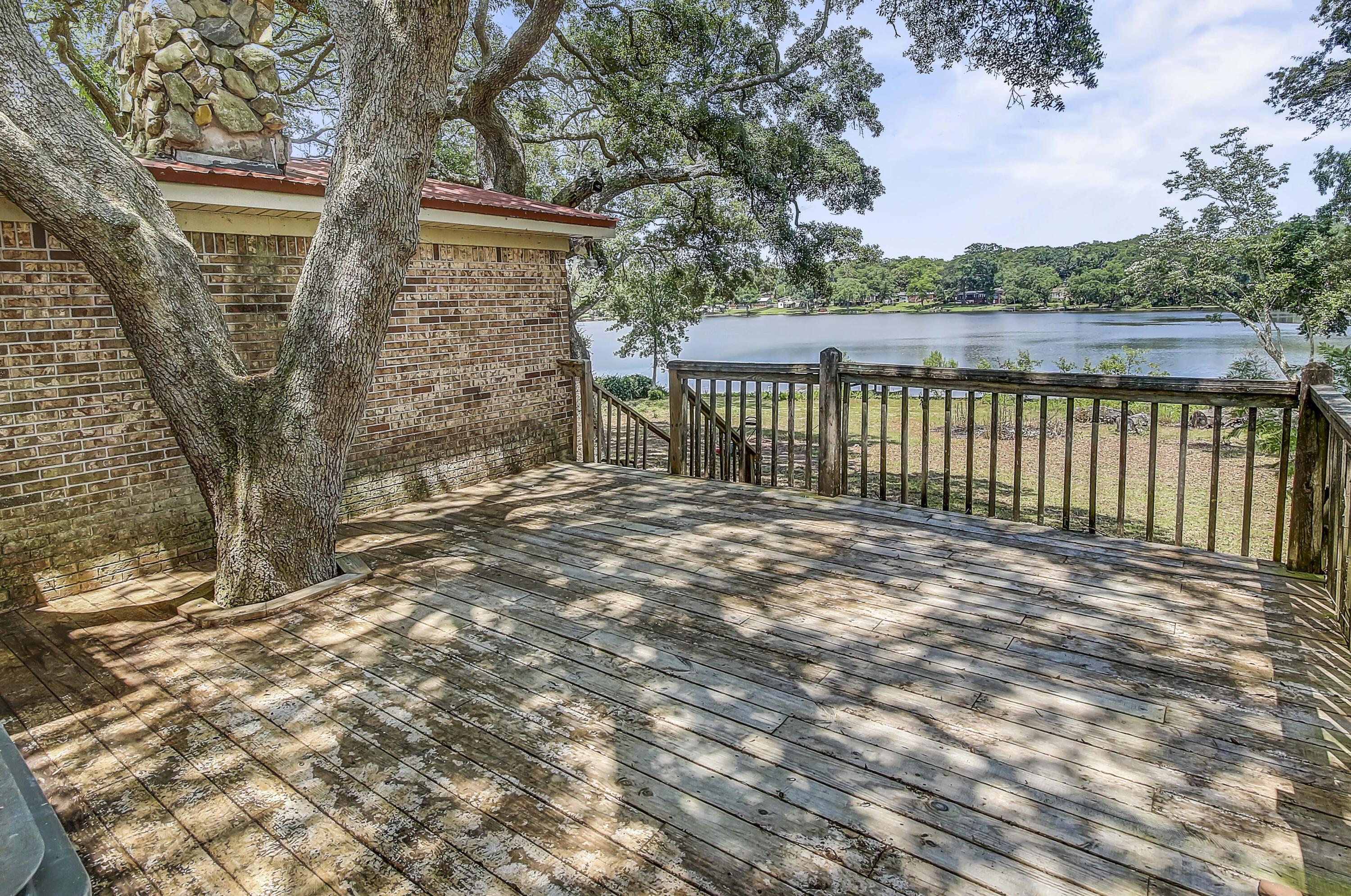CRESCENT LAKE WEST UNIT 1 - Residential
