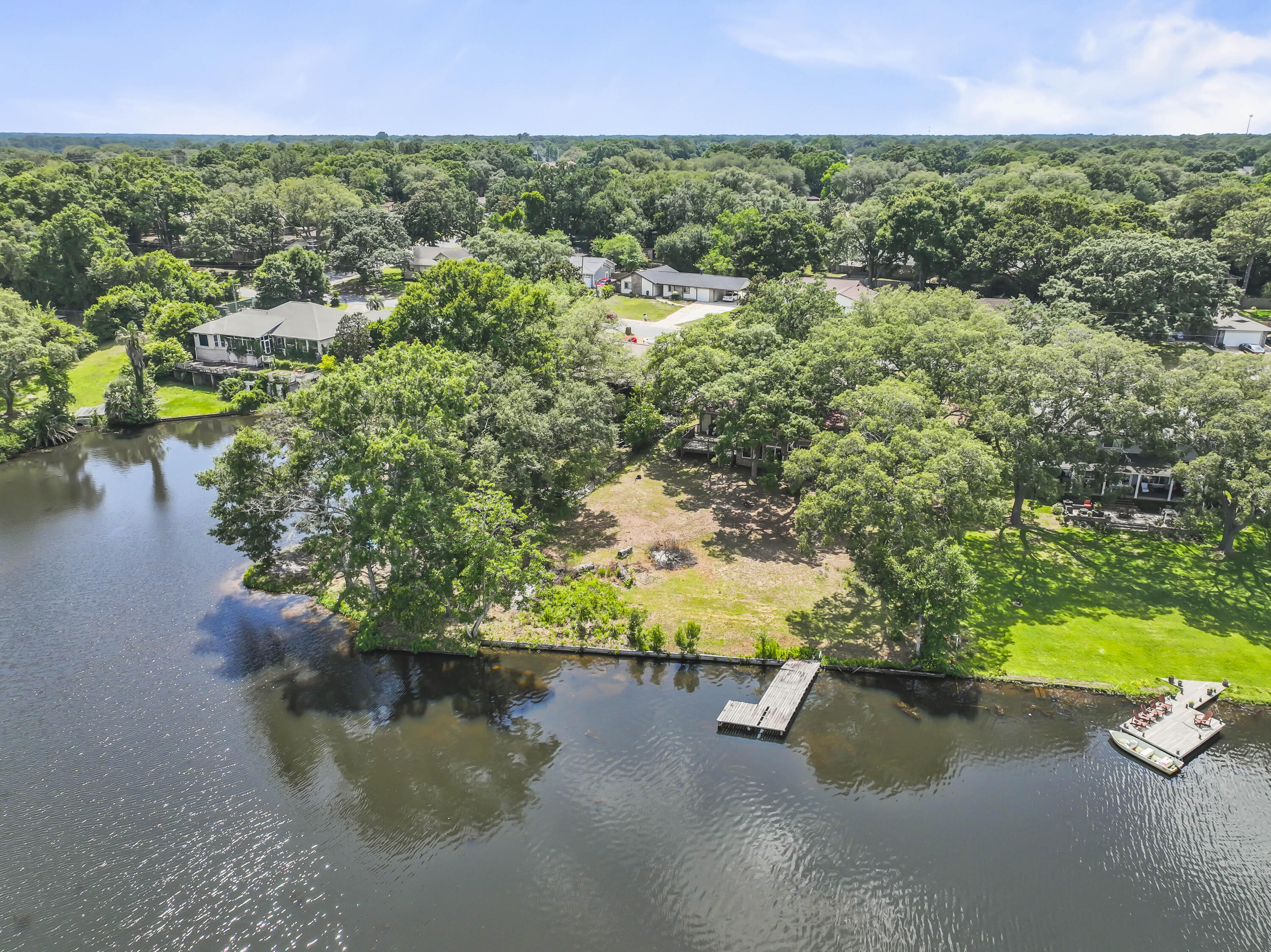 CRESCENT LAKE WEST UNIT 1 - Residential