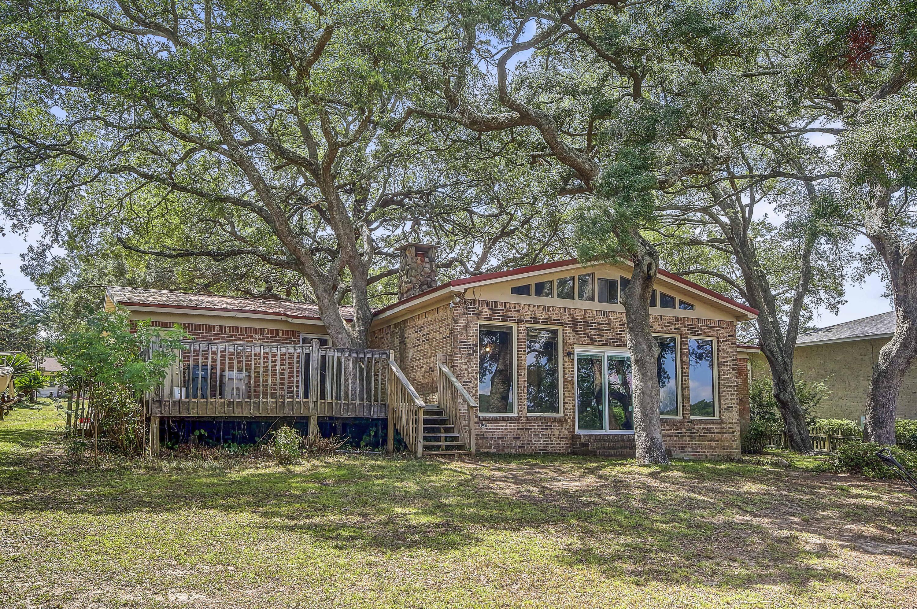 CRESCENT LAKE WEST UNIT 1 - Residential