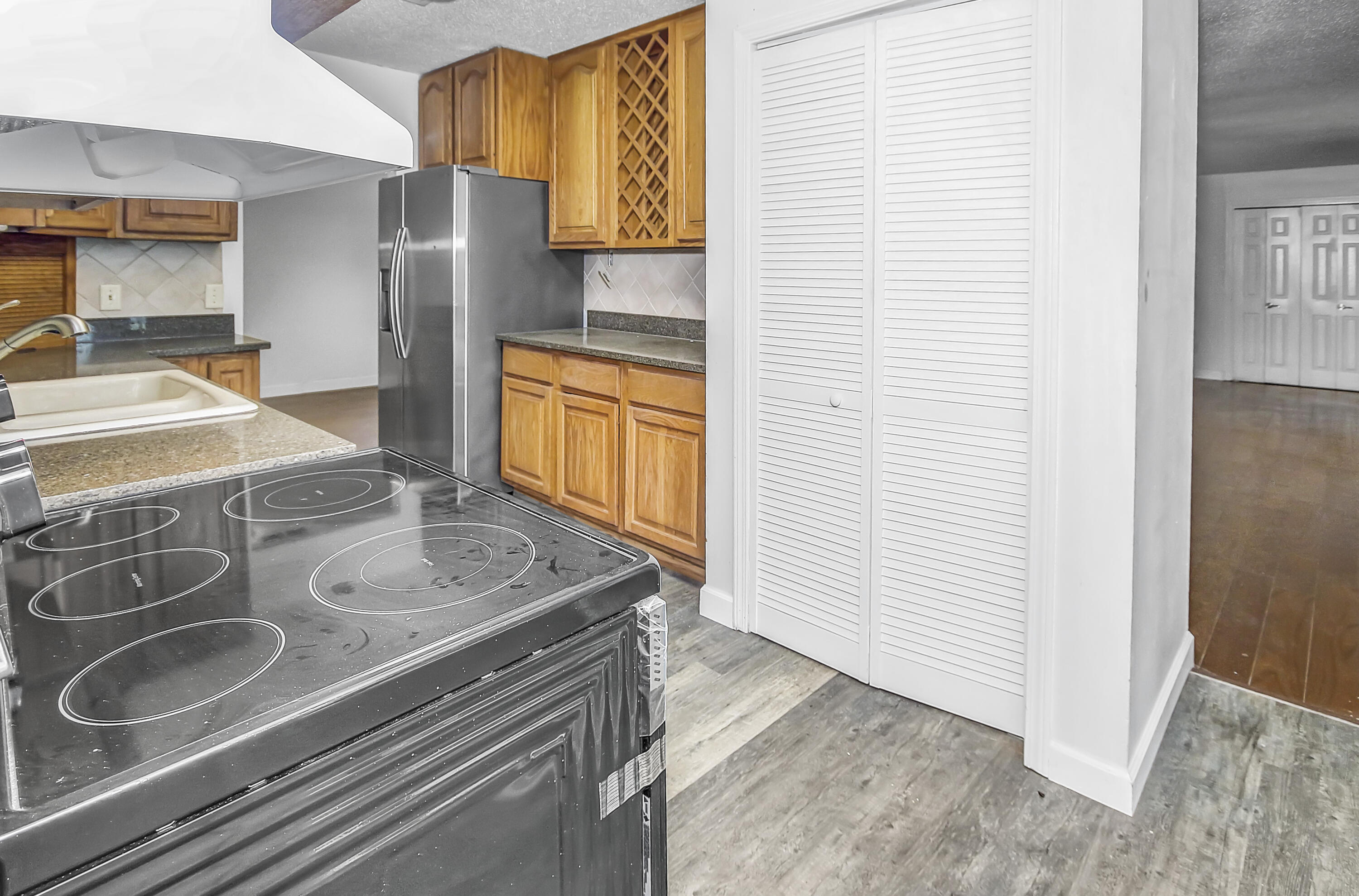 CRESCENT LAKE WEST UNIT 1 - Residential