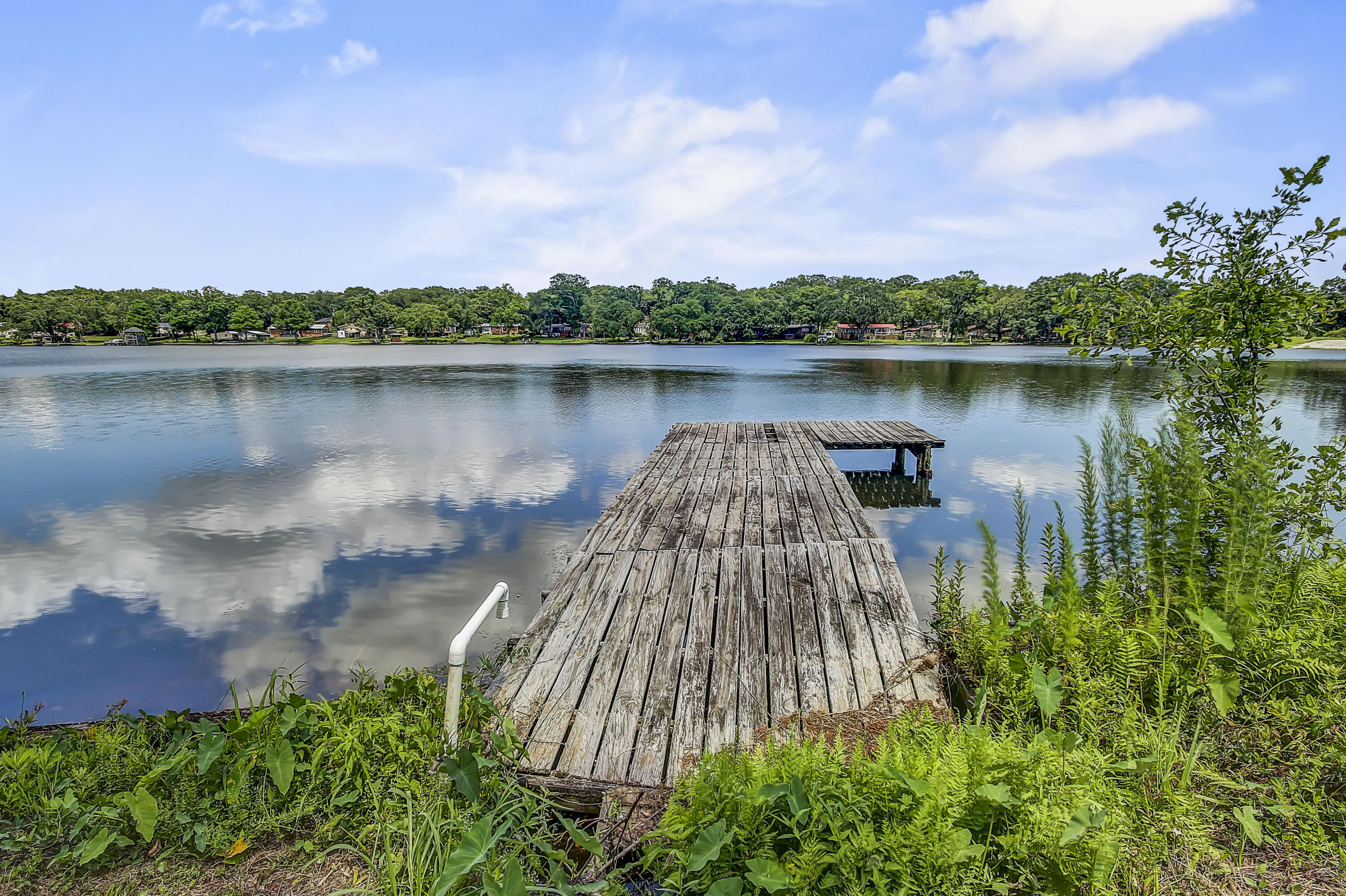 CRESCENT LAKE WEST UNIT 1 - Residential