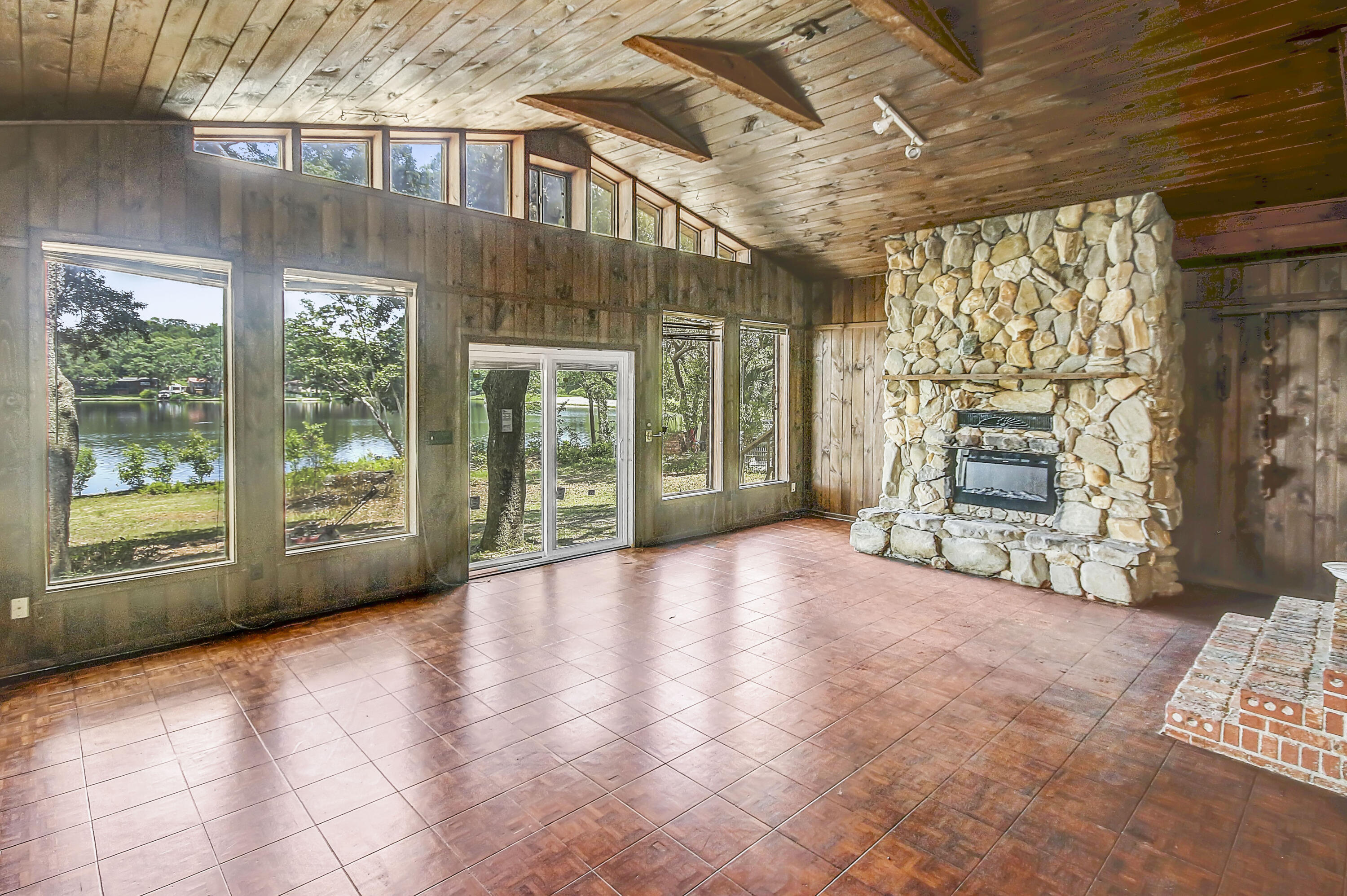 CRESCENT LAKE WEST UNIT 1 - Residential