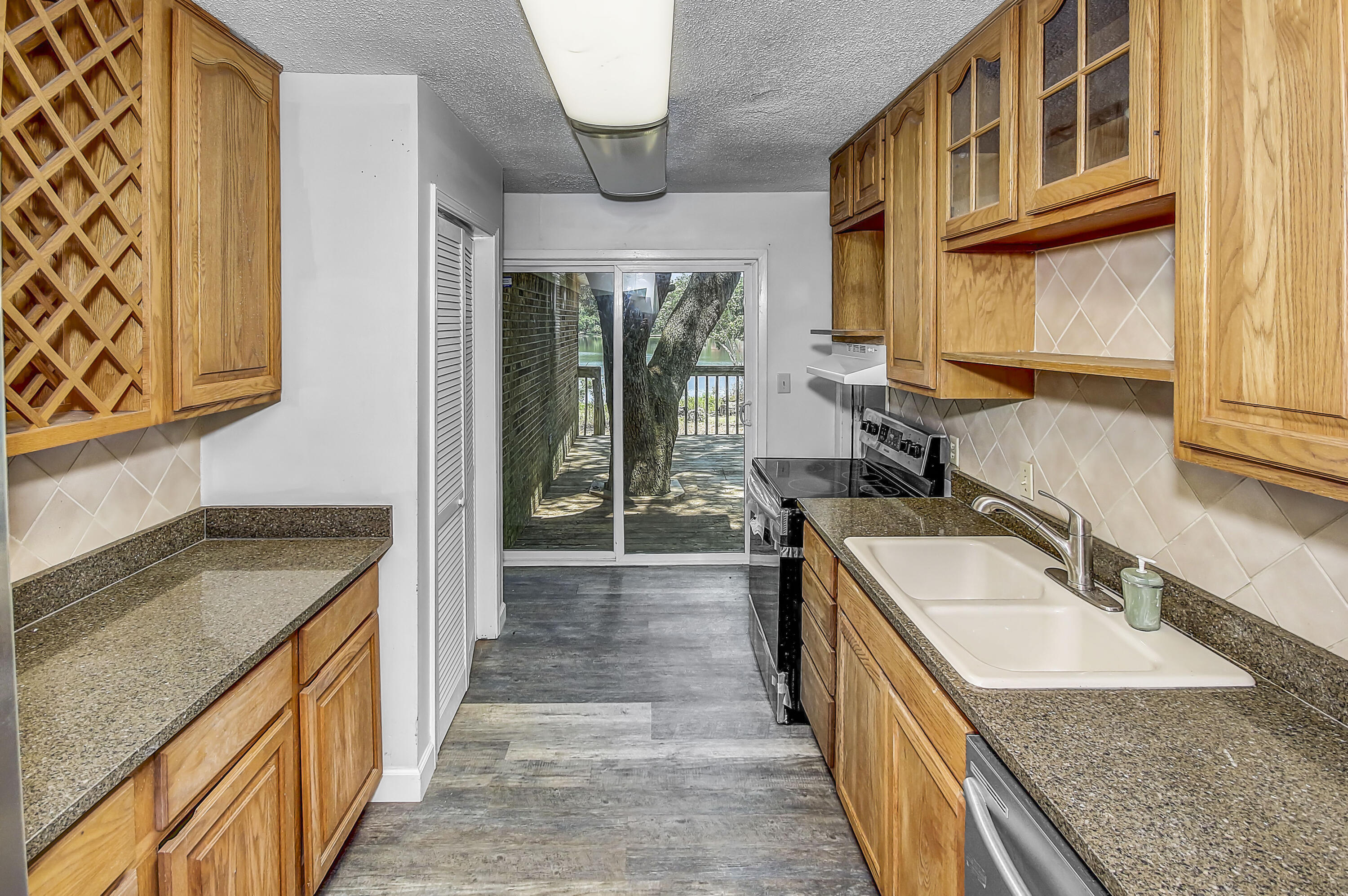 CRESCENT LAKE WEST UNIT 1 - Residential