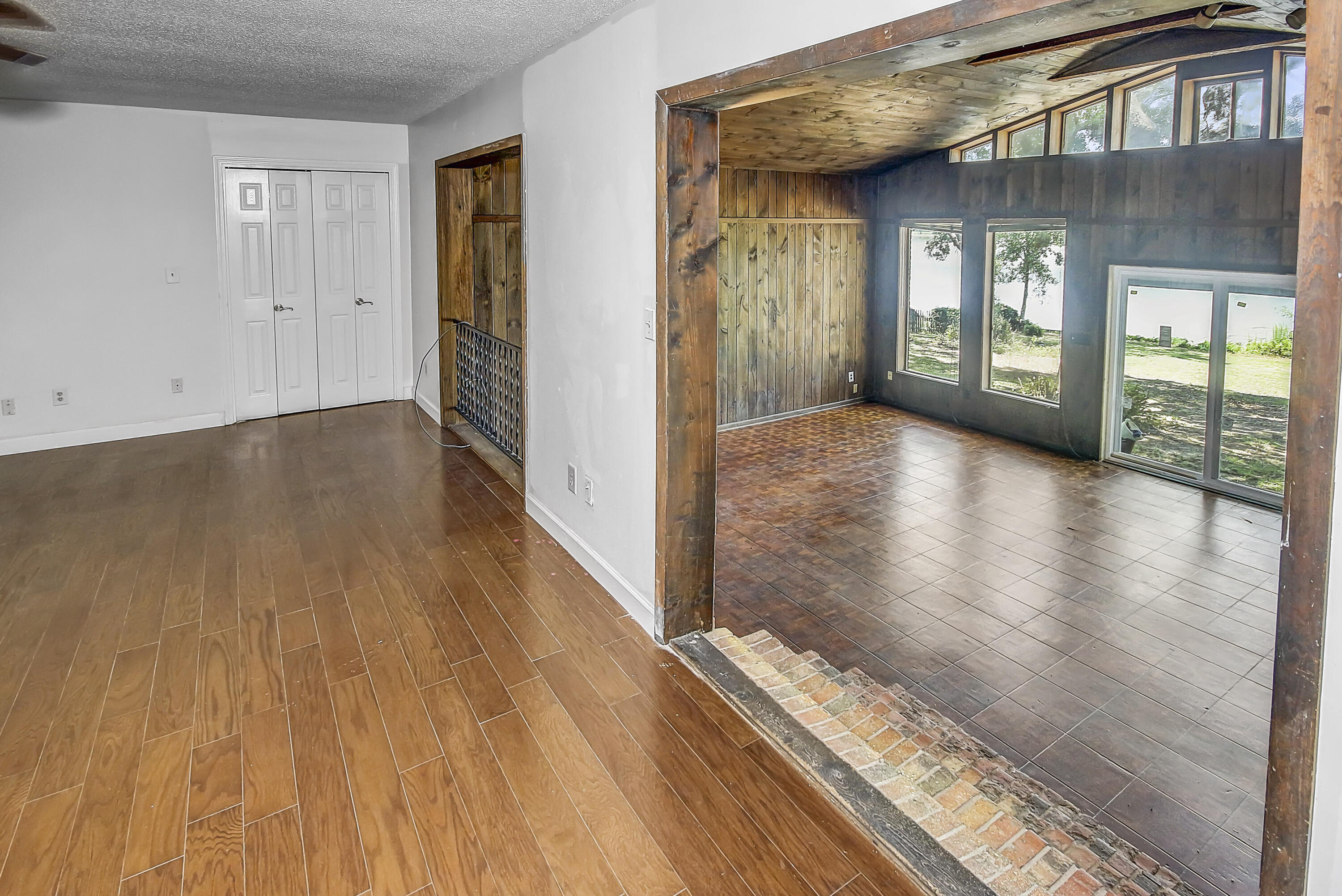 CRESCENT LAKE WEST UNIT 1 - Residential
