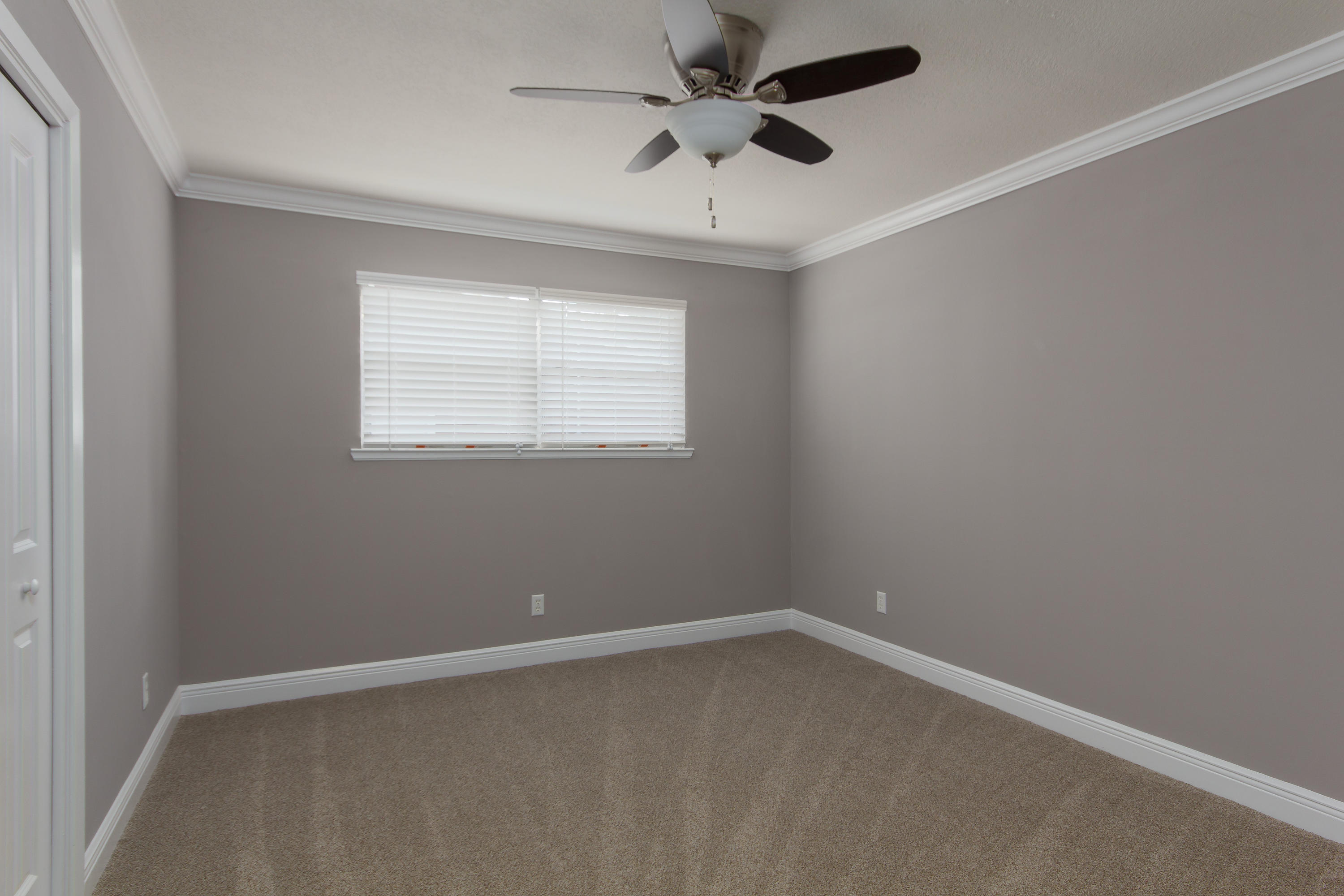 WYNNEHAVEN BCH EST 1ST LOT 17 BLK 2 - Residential