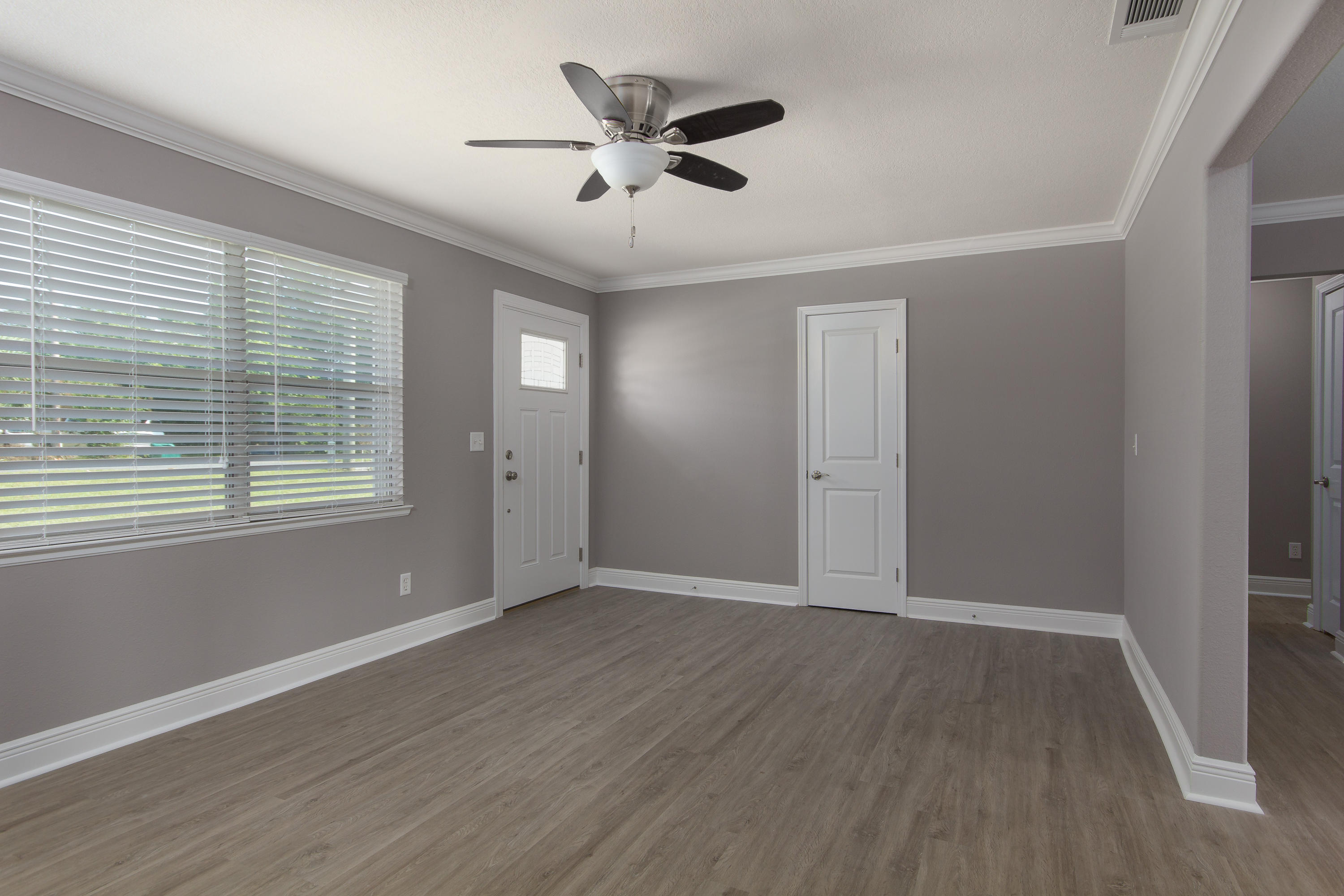 WYNNEHAVEN BCH EST 1ST LOT 17 BLK 2 - Residential