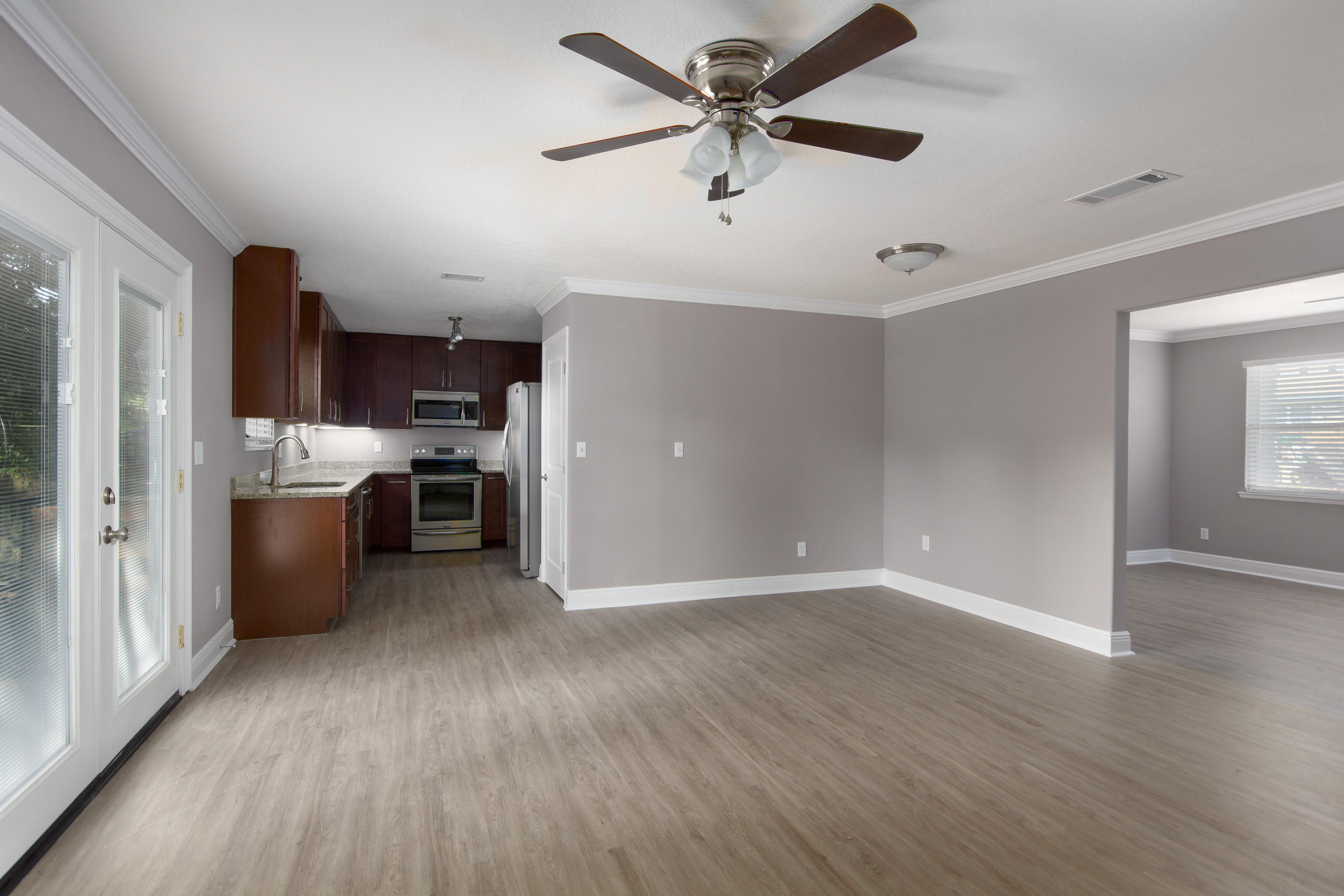 WYNNEHAVEN BCH EST 1ST LOT 17 BLK 2 - Residential