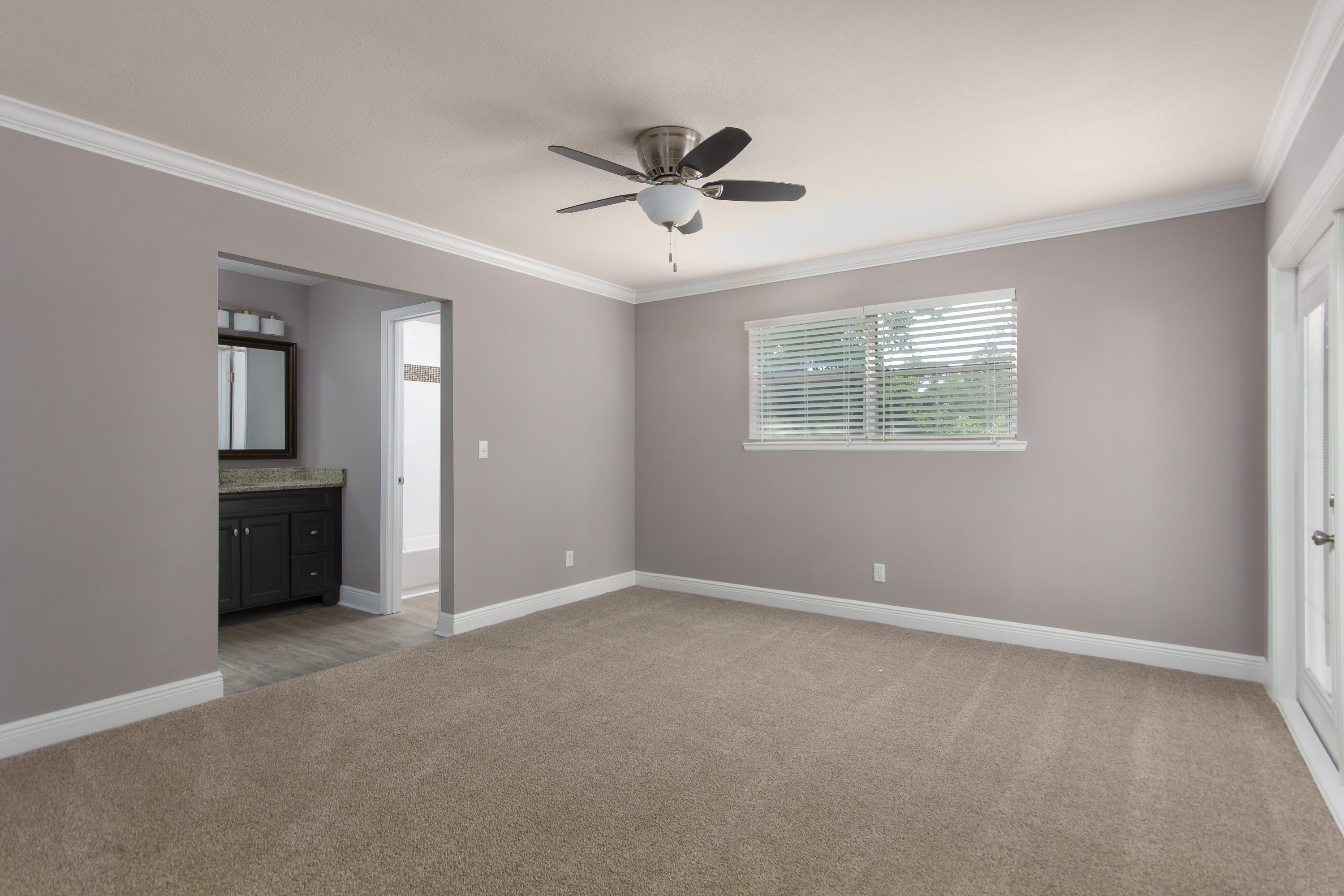 WYNNEHAVEN BCH EST 1ST LOT 17 BLK 2 - Residential