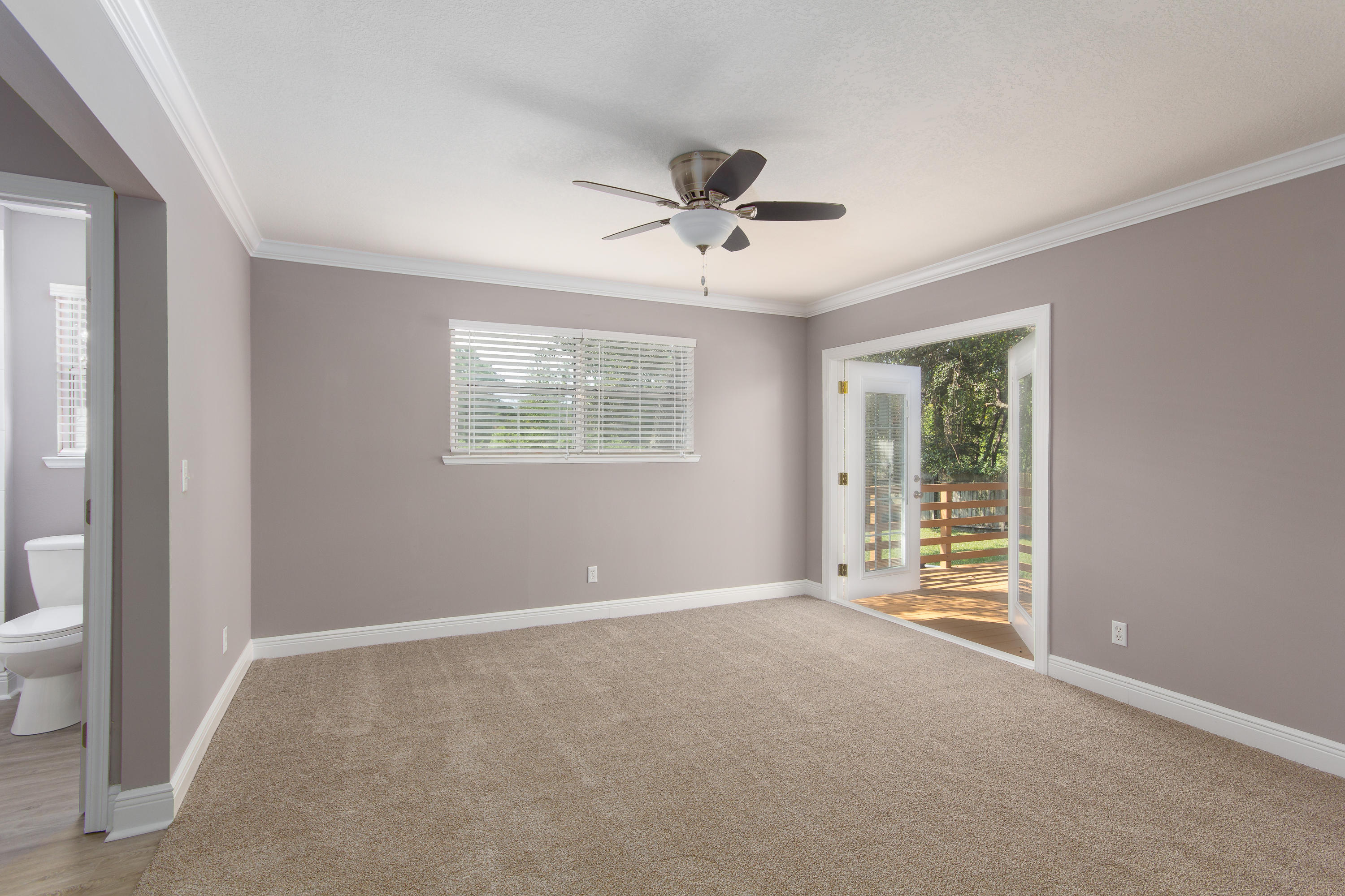 WYNNEHAVEN BCH EST 1ST LOT 17 BLK 2 - Residential