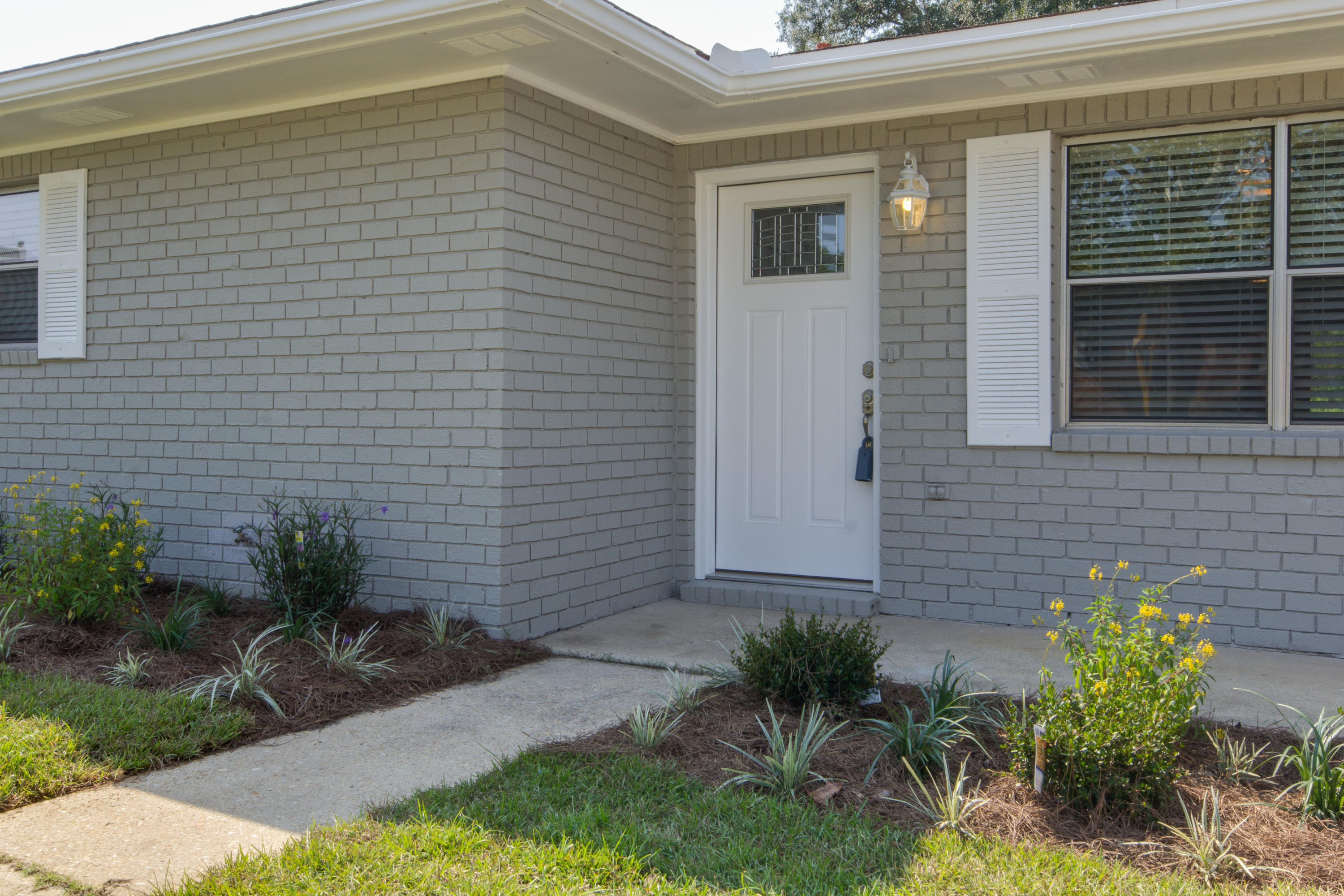 WYNNEHAVEN BCH EST 1ST LOT 17 BLK 2 - Residential