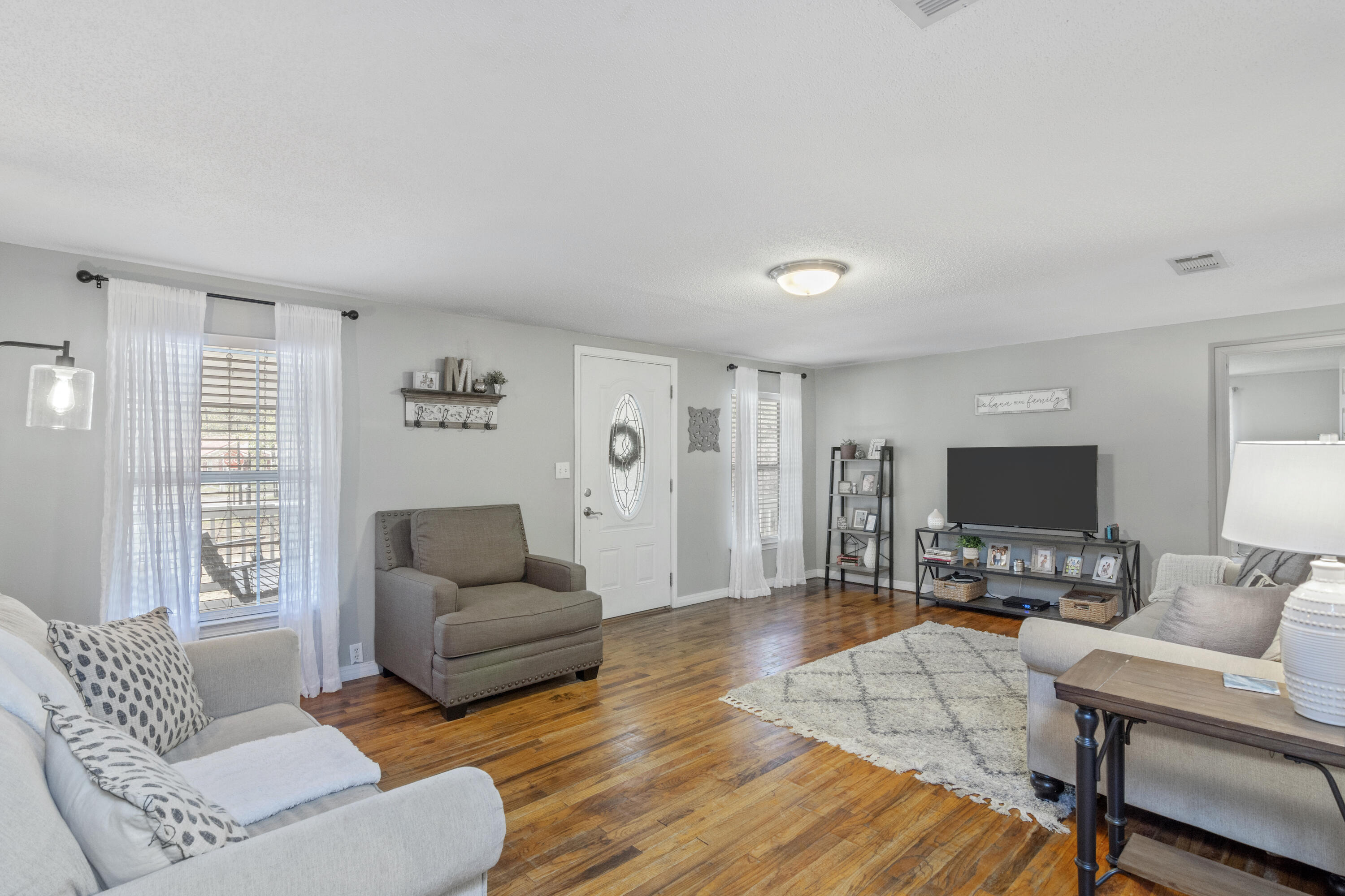 ADAMS POWELL EAST - Residential