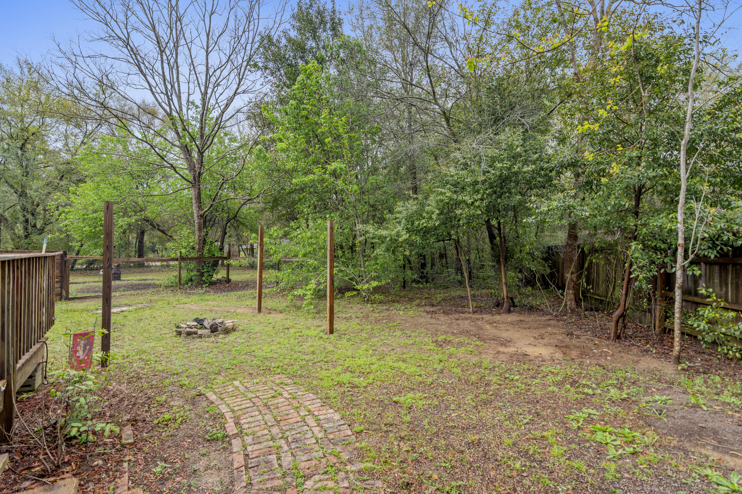 ADAMS POWELL EAST - Residential