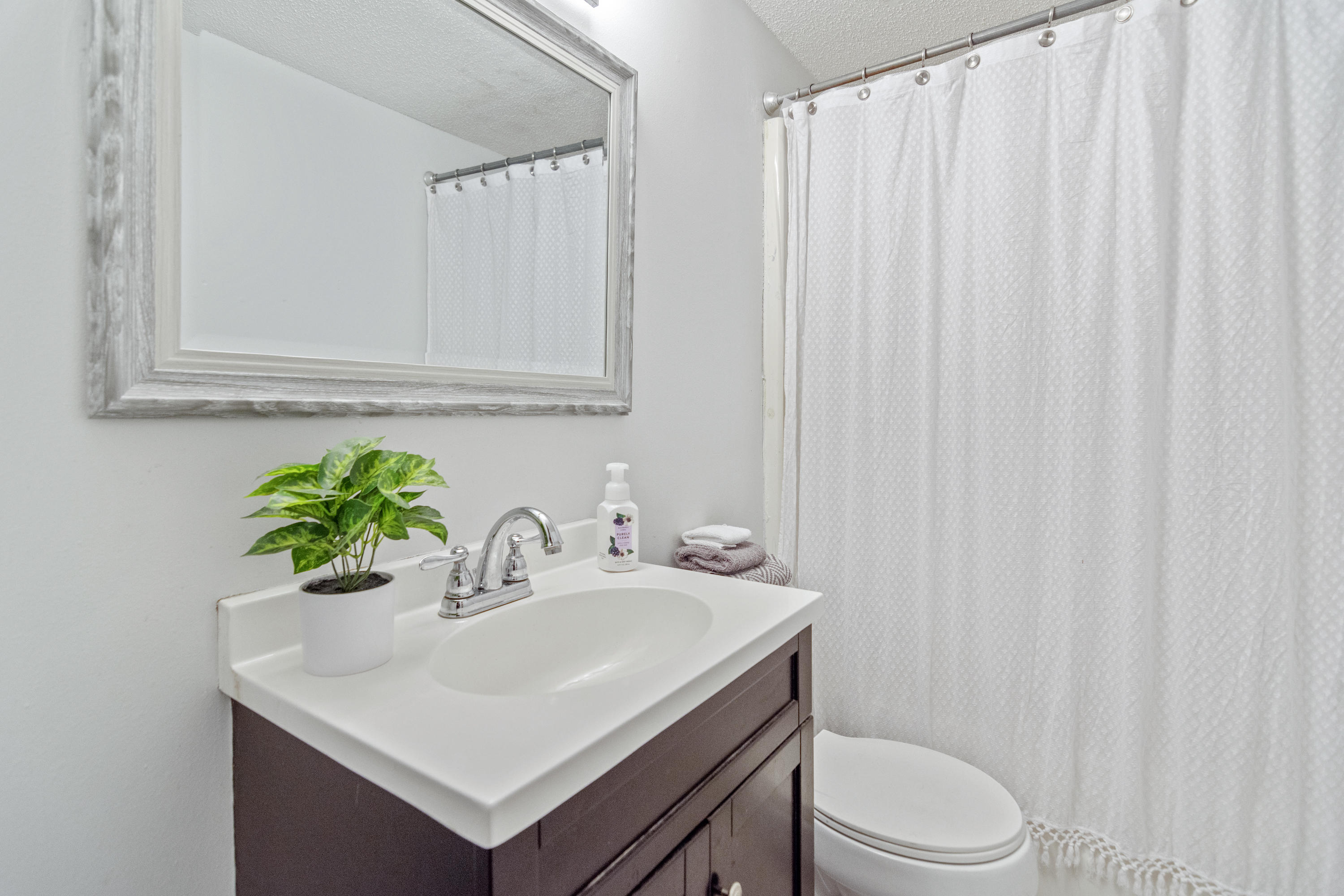 ADAMS POWELL EAST - Residential