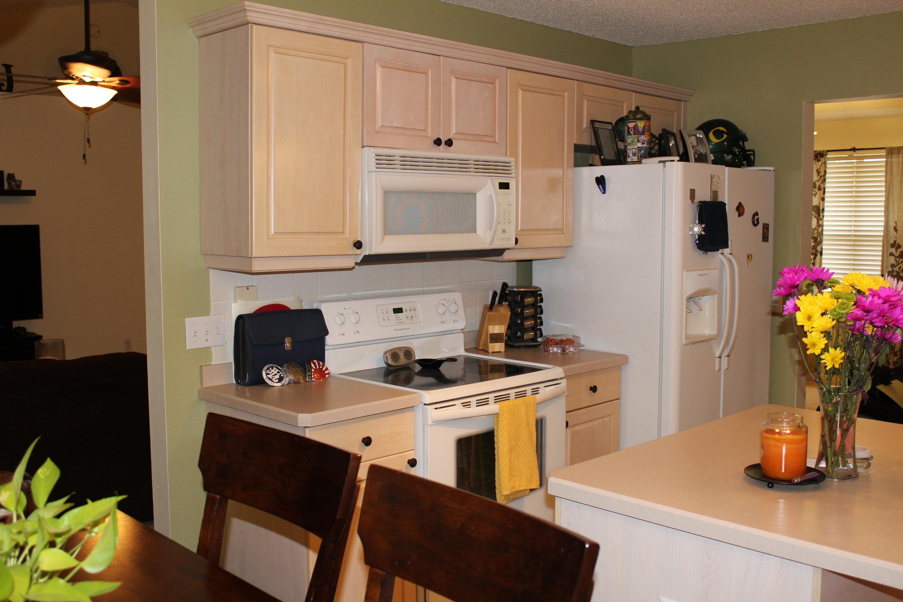 COUNTRY BREEZE ESTATES - Residential