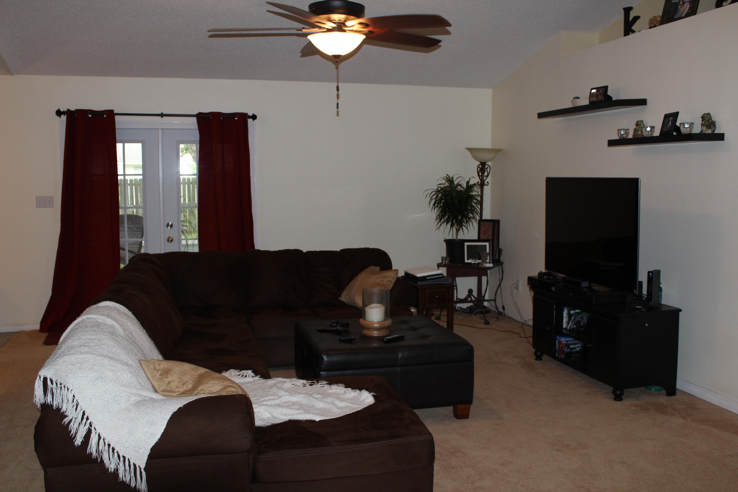 COUNTRY BREEZE ESTATES - Residential