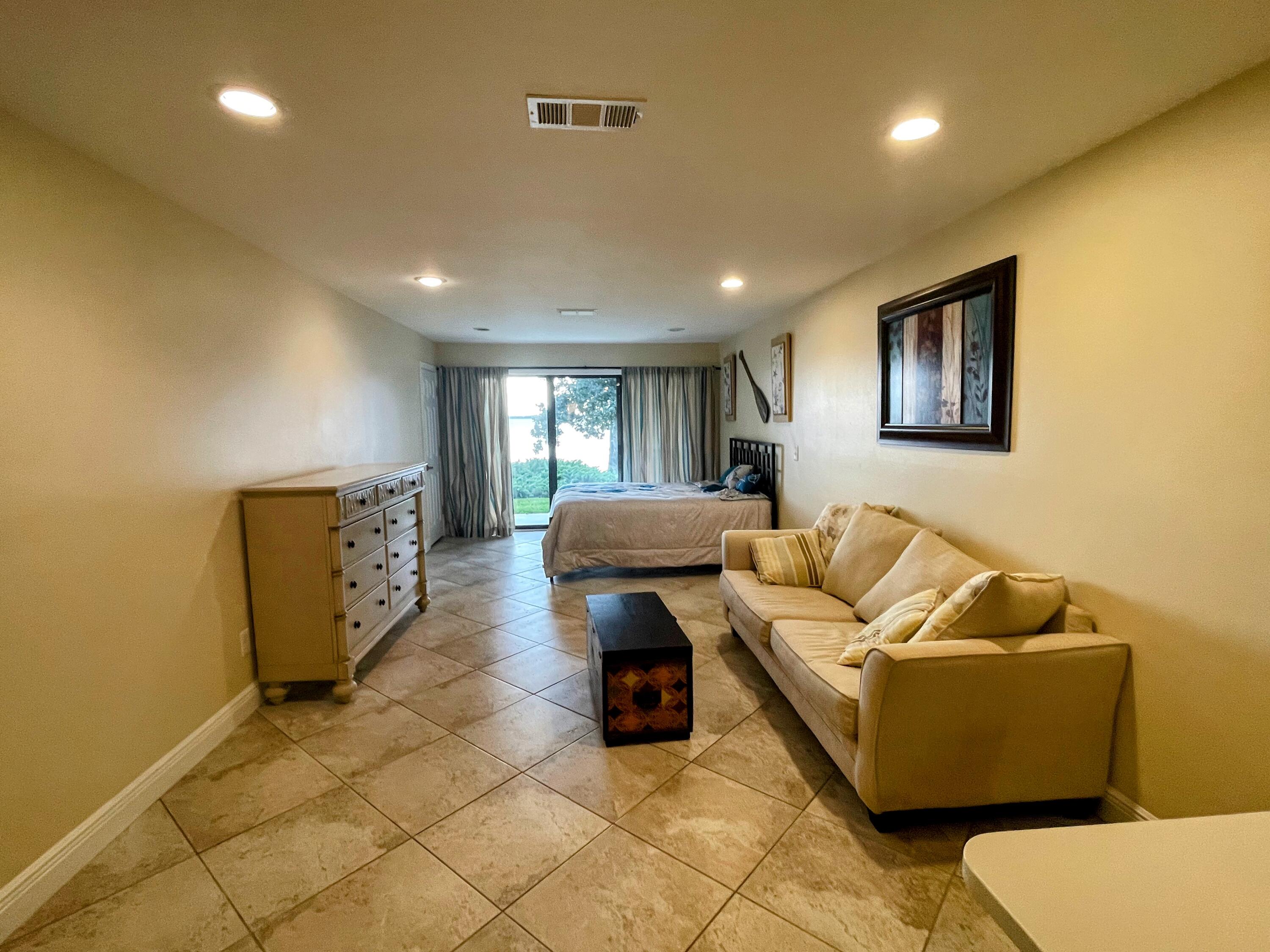 BAYSIDE VILLAS CONDO - Residential