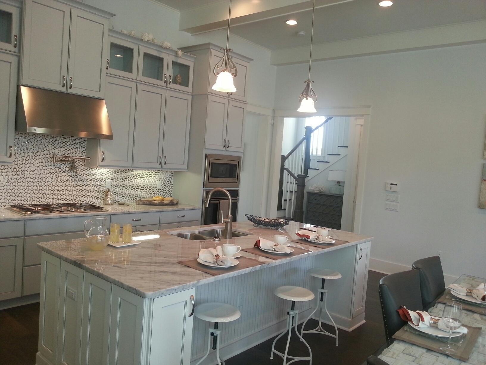 HIGHLAND PARKS - Residential