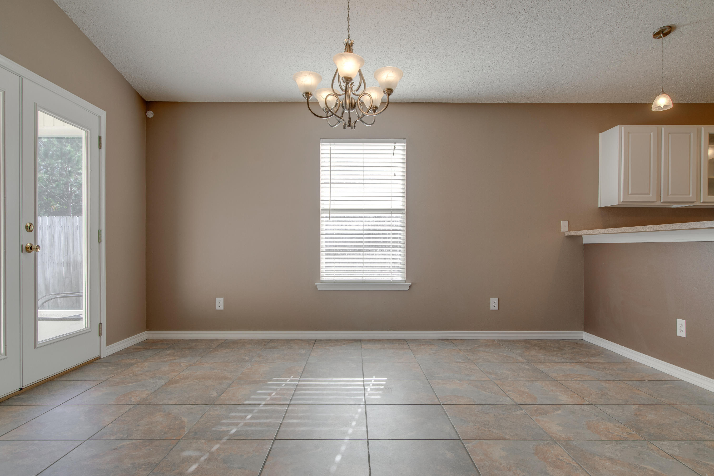 HIDDEN SHORES - Residential