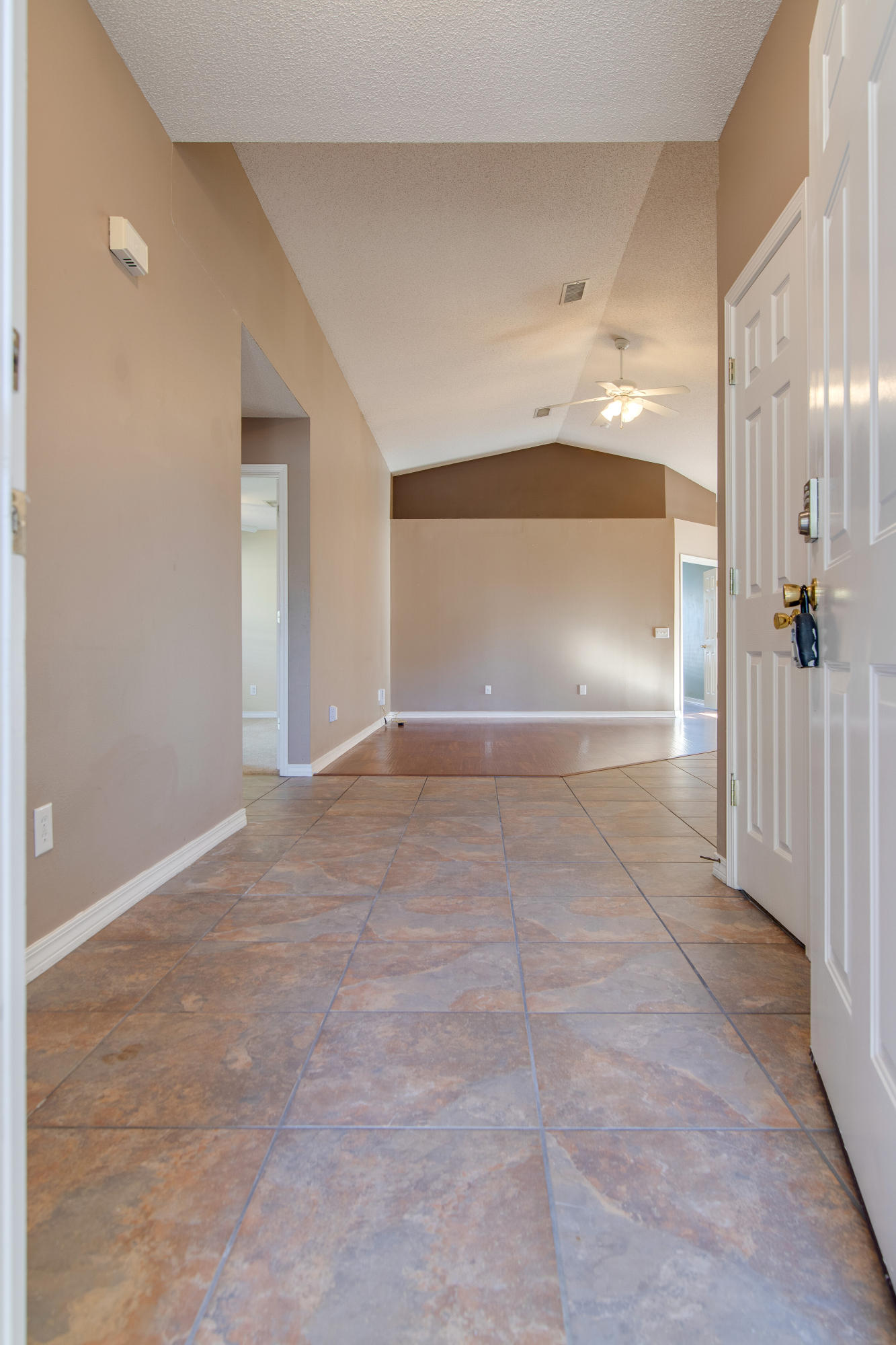 HIDDEN SHORES - Residential