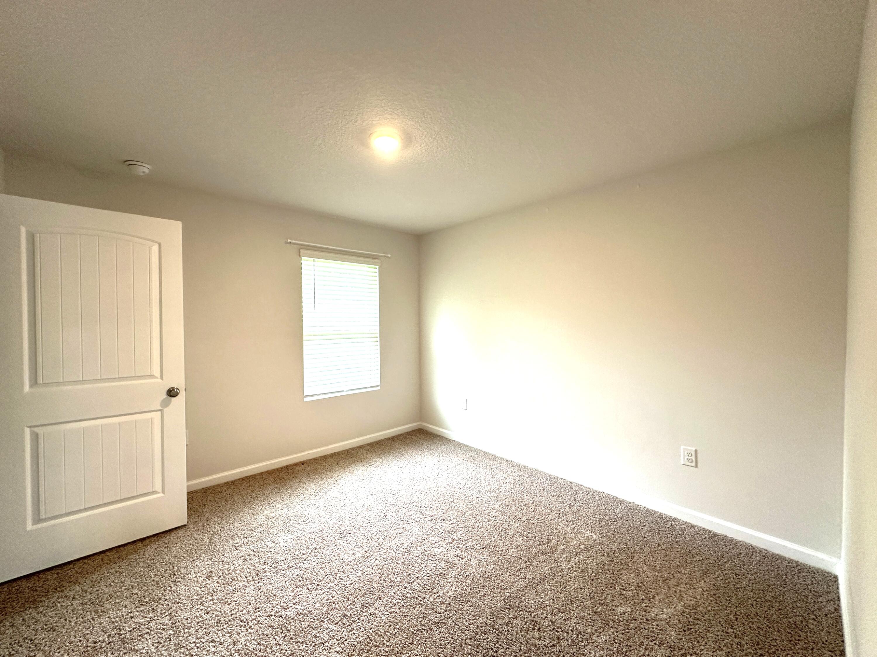 LAKERIDGE EST - Residential Lease