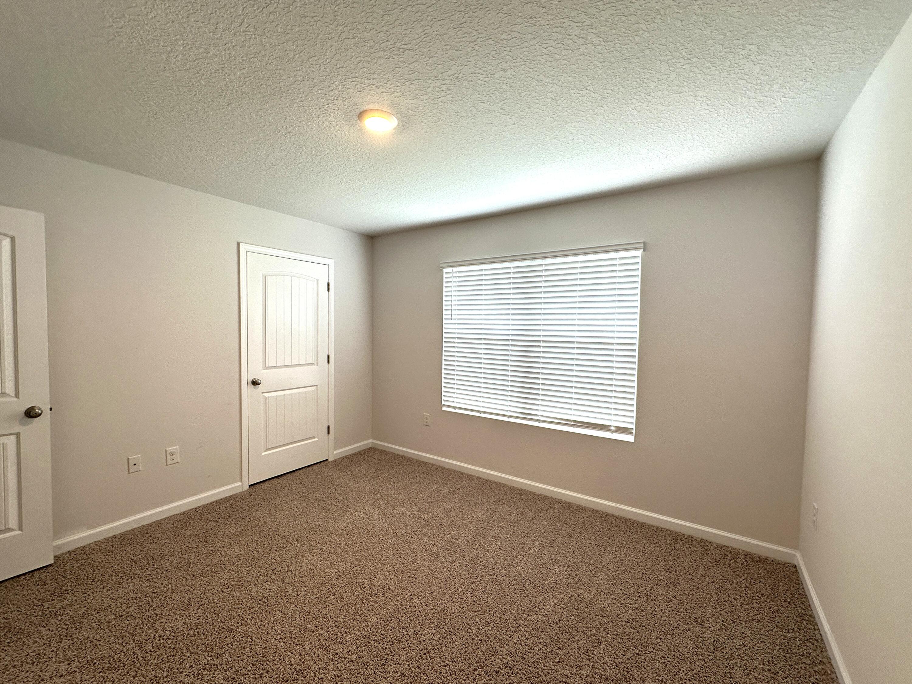 LAKERIDGE EST - Residential Lease