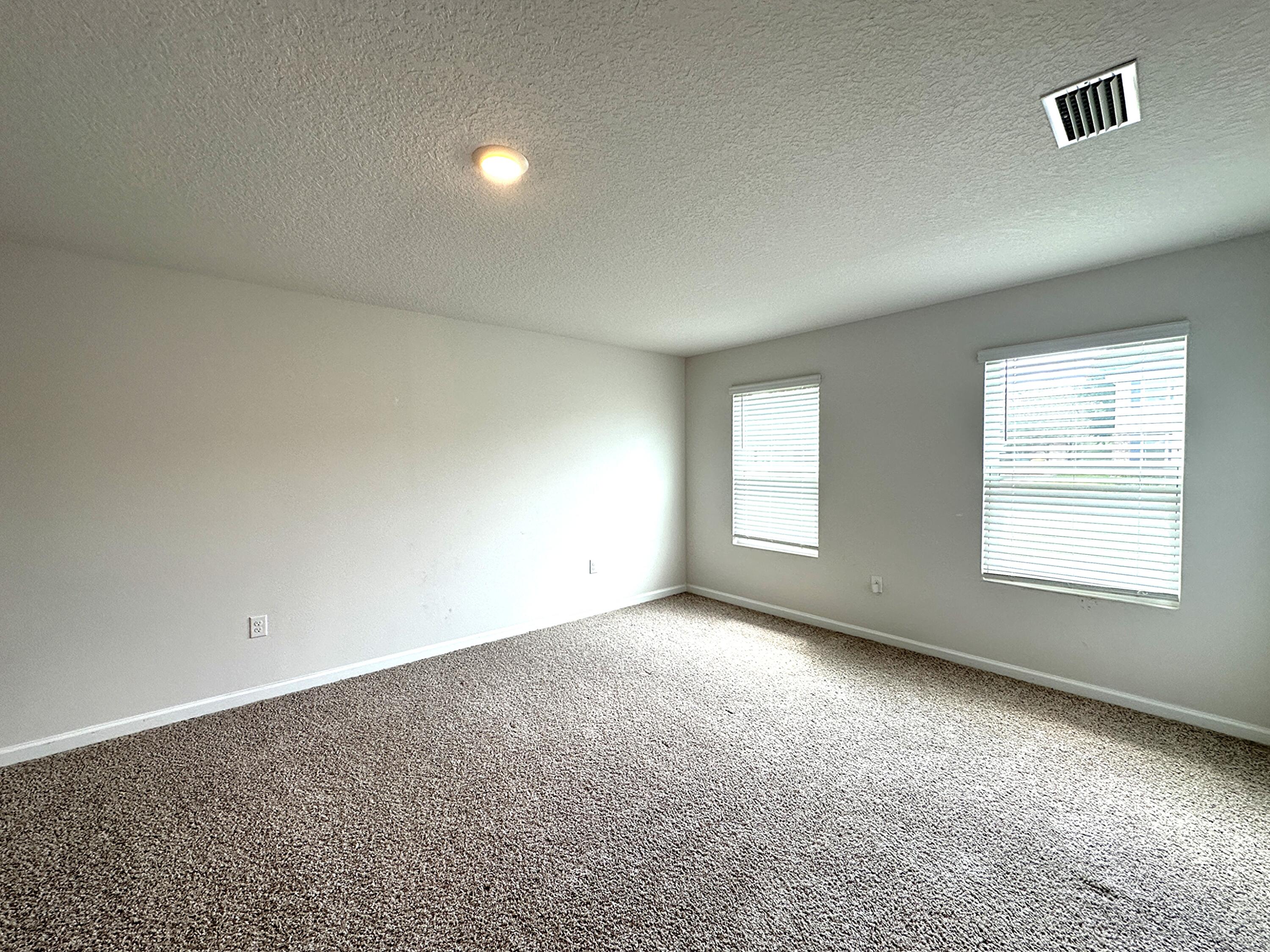 LAKERIDGE EST - Residential Lease