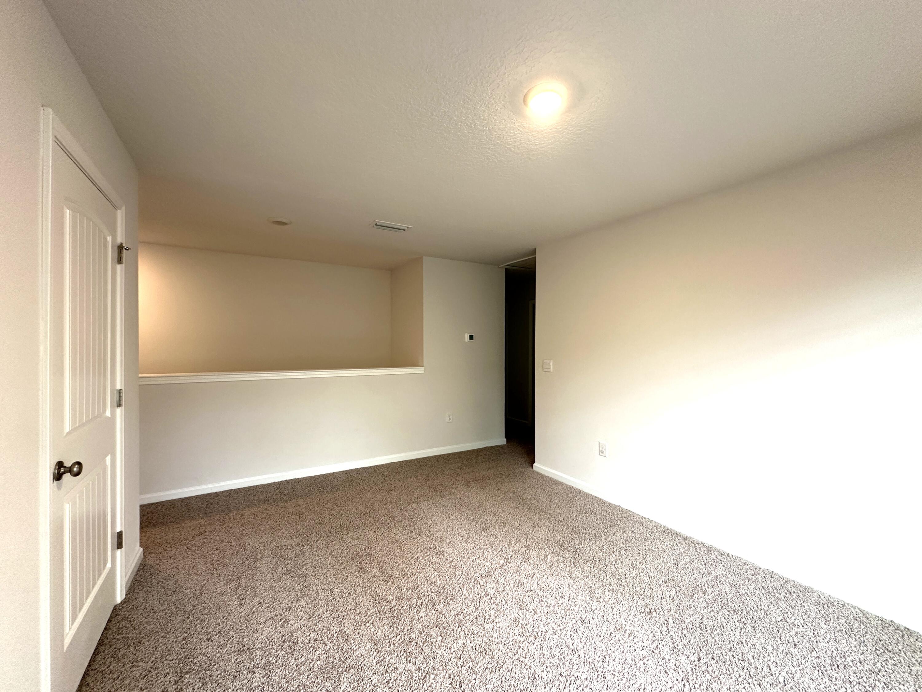LAKERIDGE EST - Residential Lease